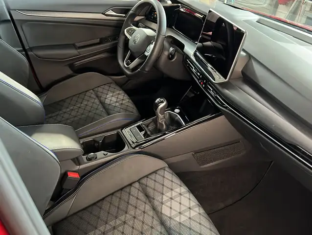 Volkswagen Golf view 9