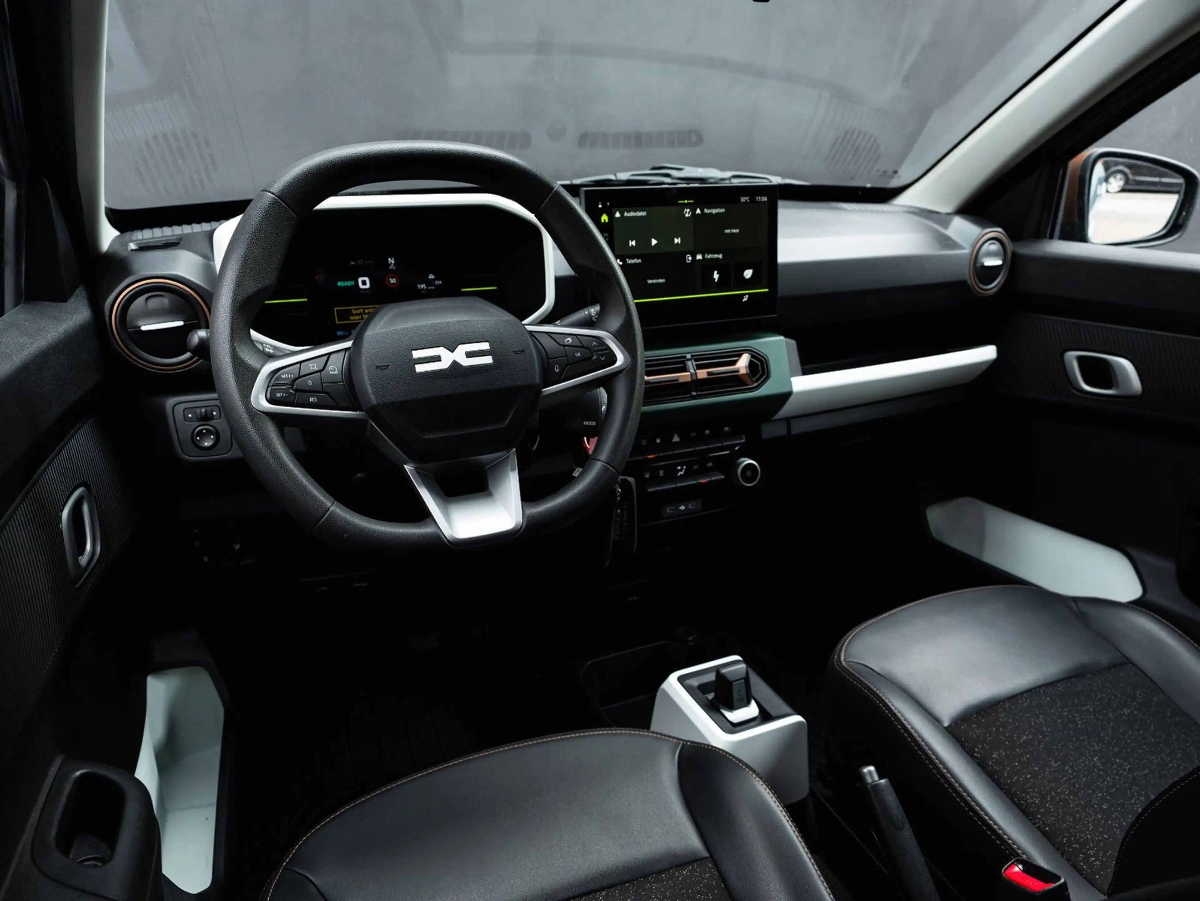 Dacia Spring Extreme 65 neues Mod Leder Navi 1Hand — photo 9