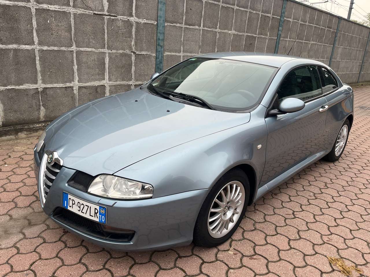 Alfa Romeo GT 2.0 JTS DISTINCTIVE SELESPEED STUPENDA