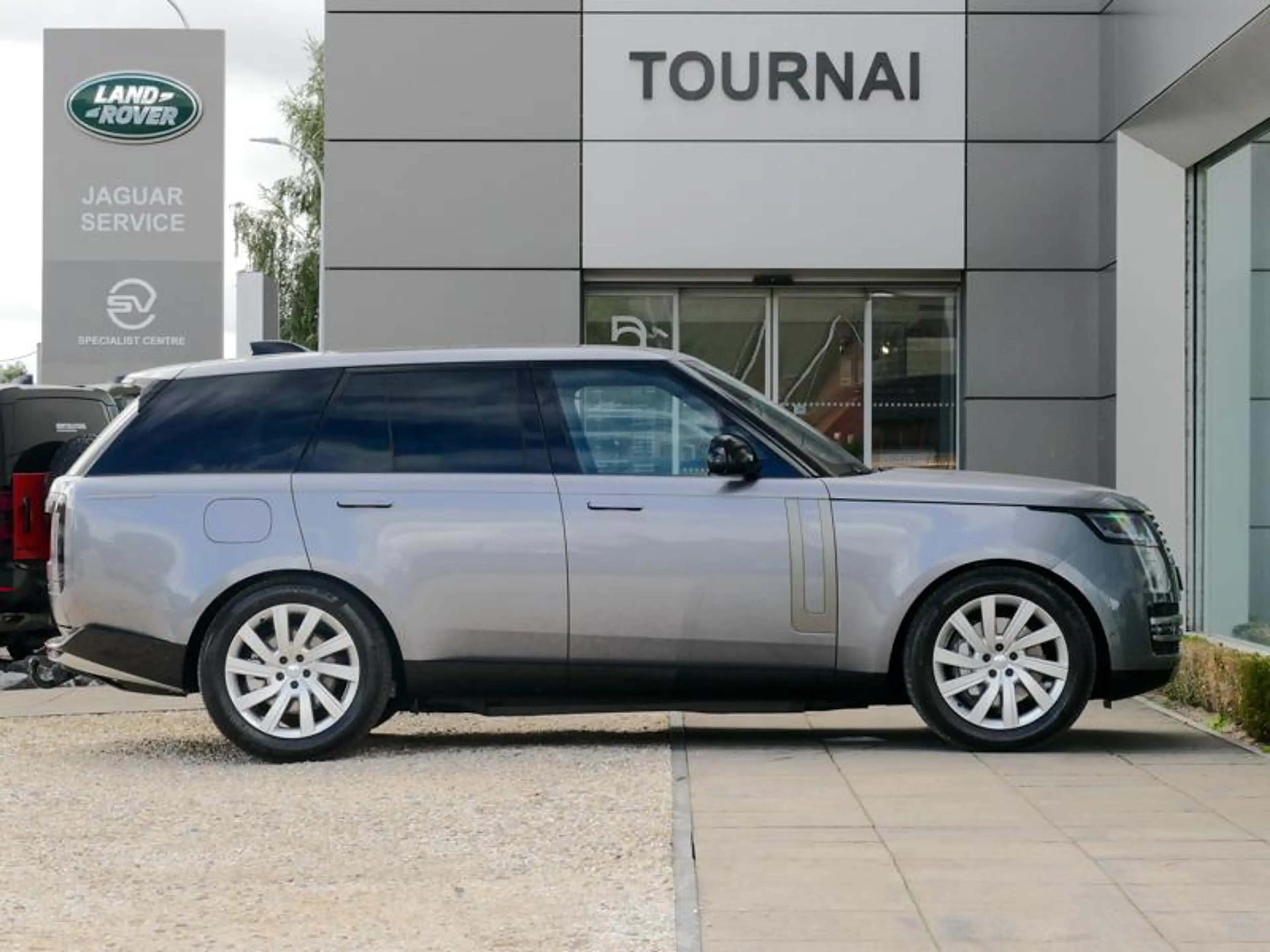 Land Rover Range Rover SWB P460e SE | AIR SUSP | TOWB | MERIDIAN | DRIVE — photo 3