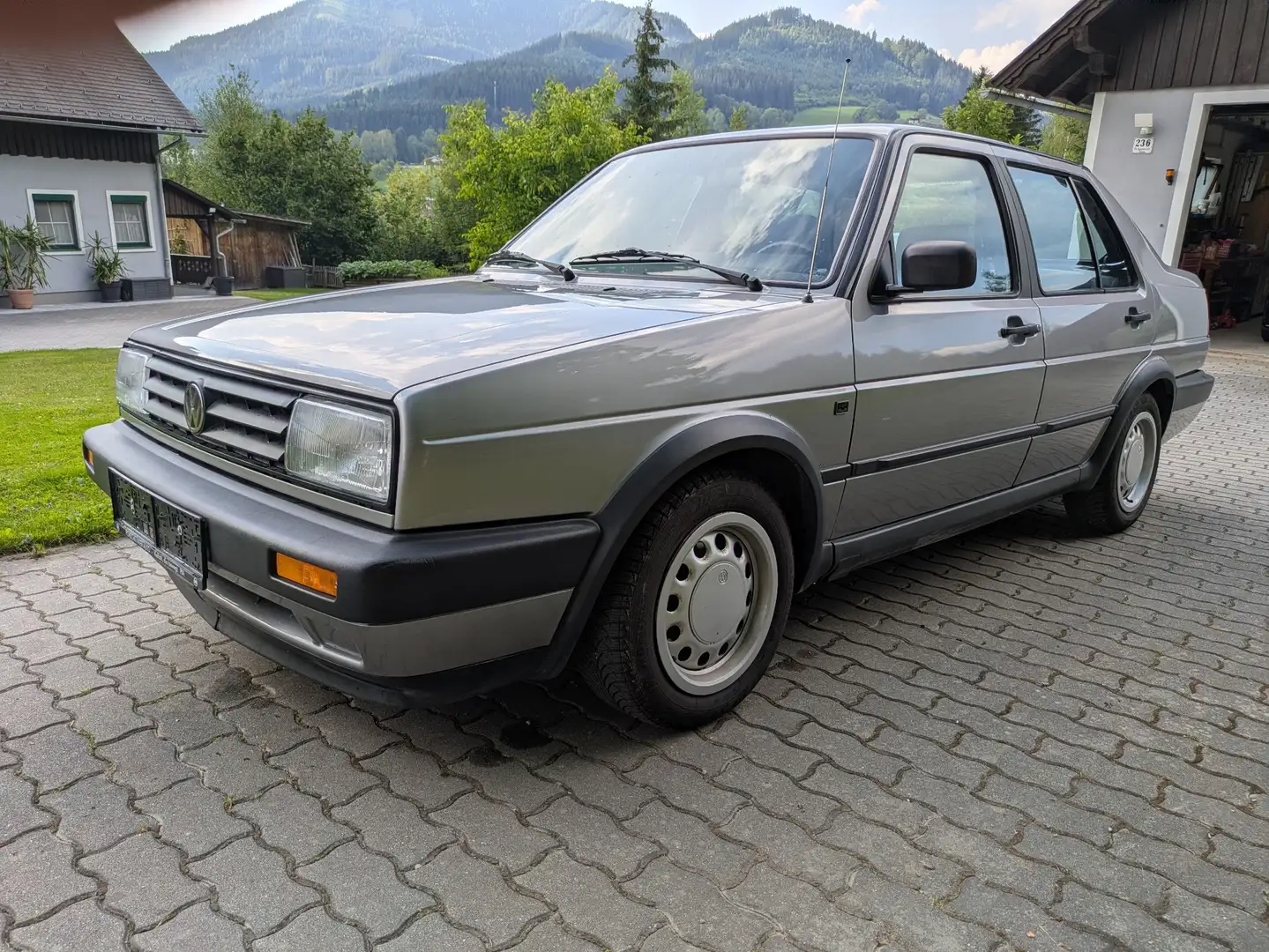 Volkswagen Jetta Super Cat - 1