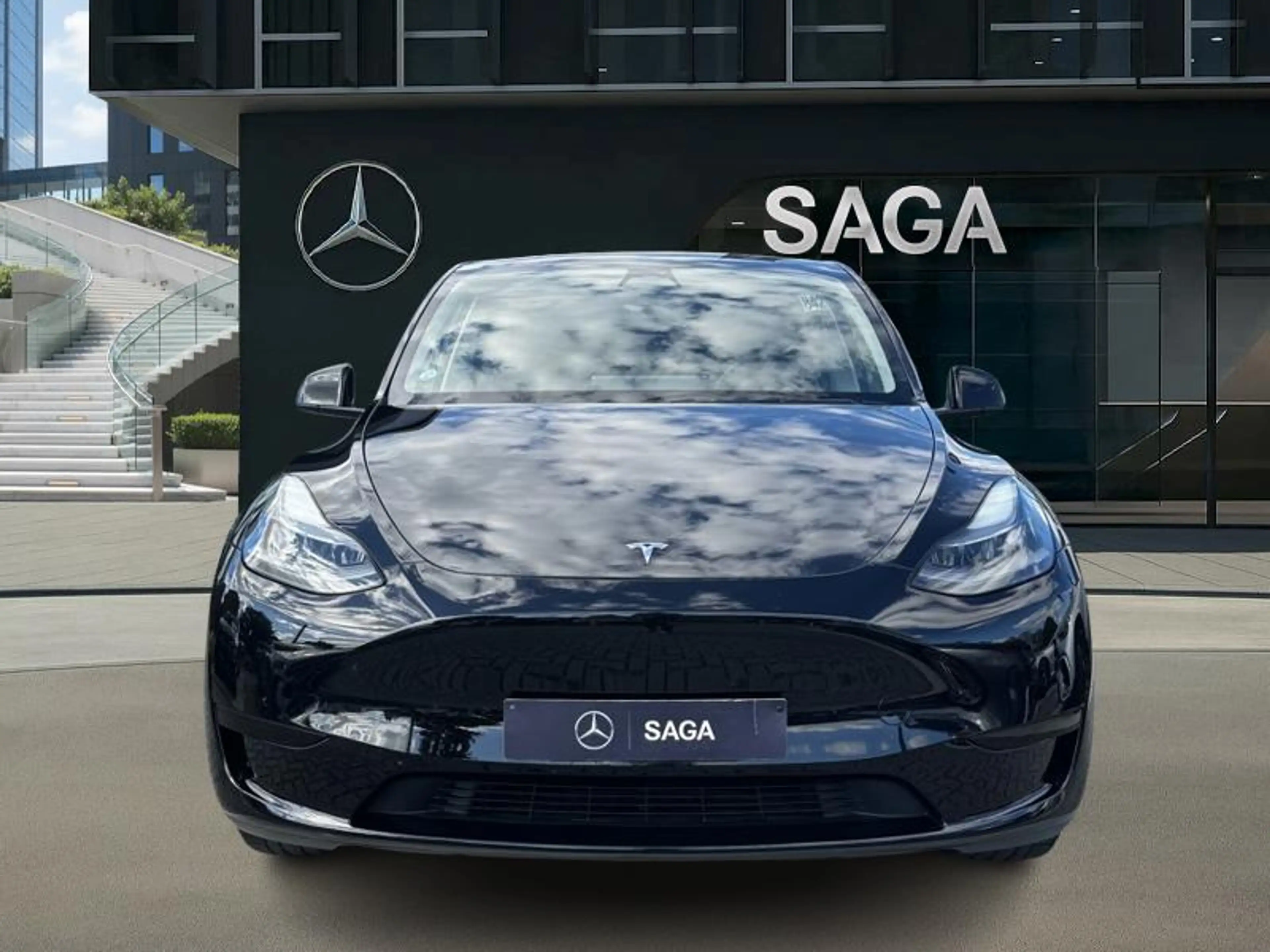 Tesla Model Y MODEL Y — photo 9