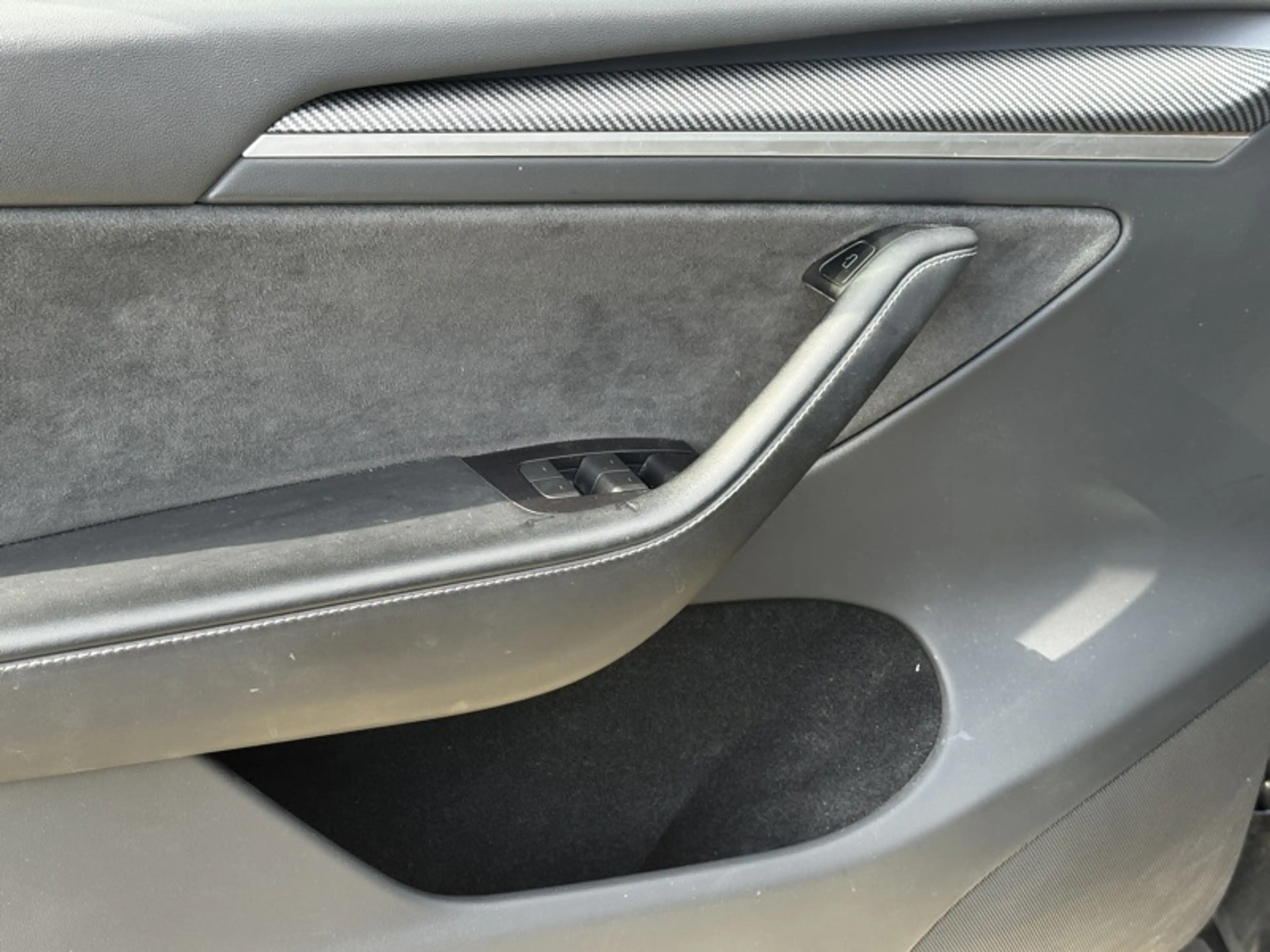 Tesla Model Y MODEL Y — photo 13