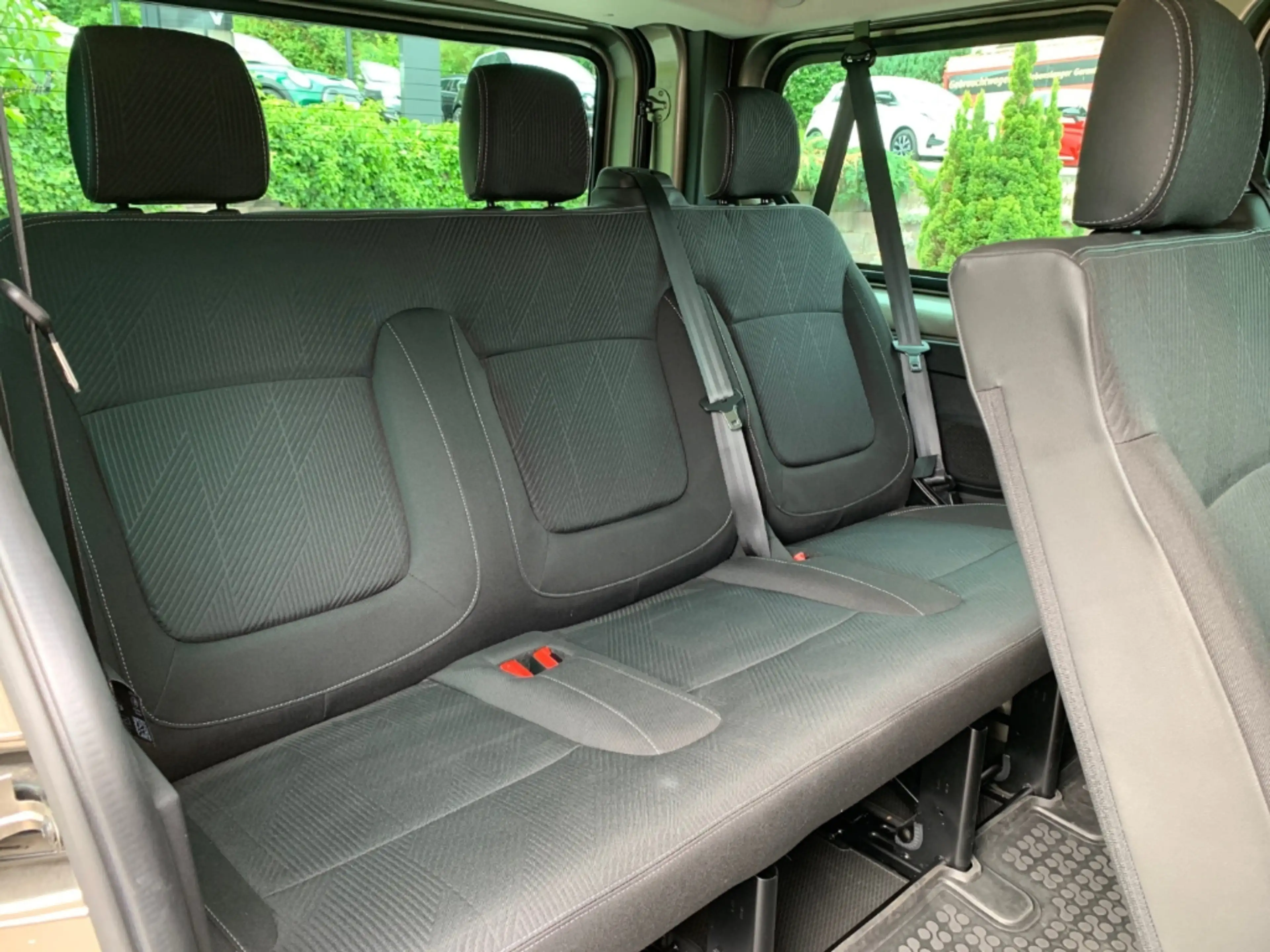 Renault Trafic COMBI 1.6 DCI EXPRESSION Combi Expression L1H1 2,7 — photo 9