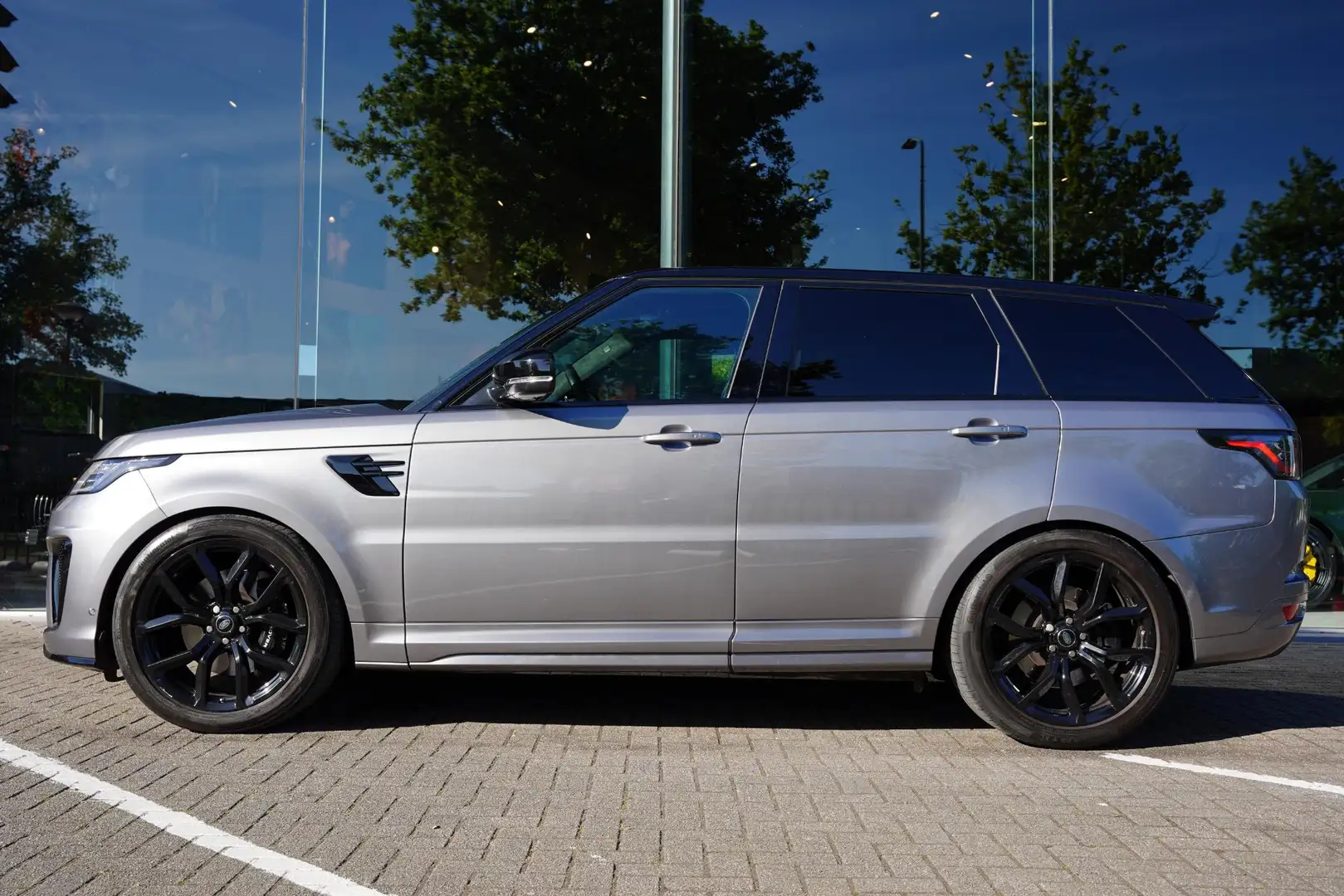 Land Rover Range Rover Sport P 575 SVR Land Rover Range Rover Sport P575 SVR Me Grau - 2