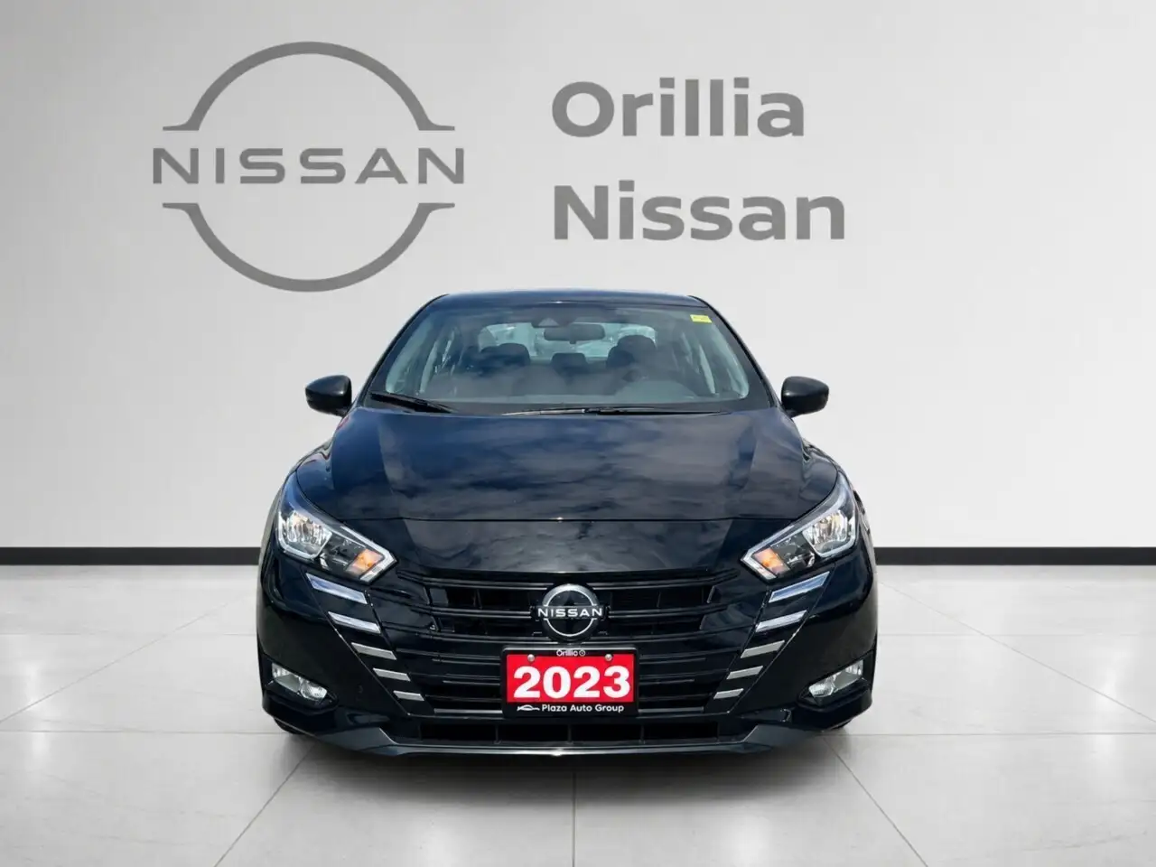 Nissan Versa снимка Nissan Versa