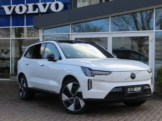 Volvo EX90