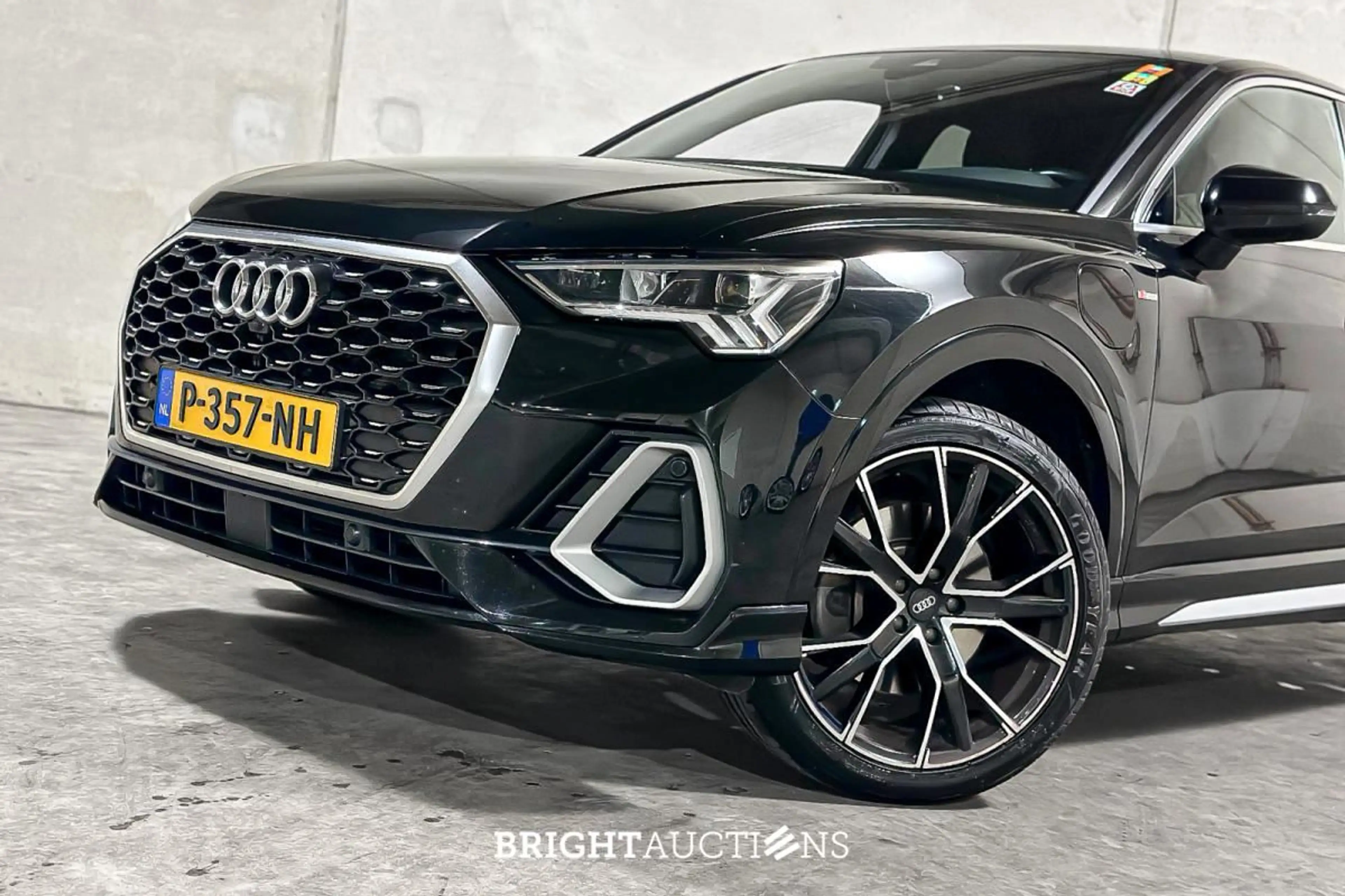 Audi Q3 Sportback 45 TFSI e S Edition — photo 7