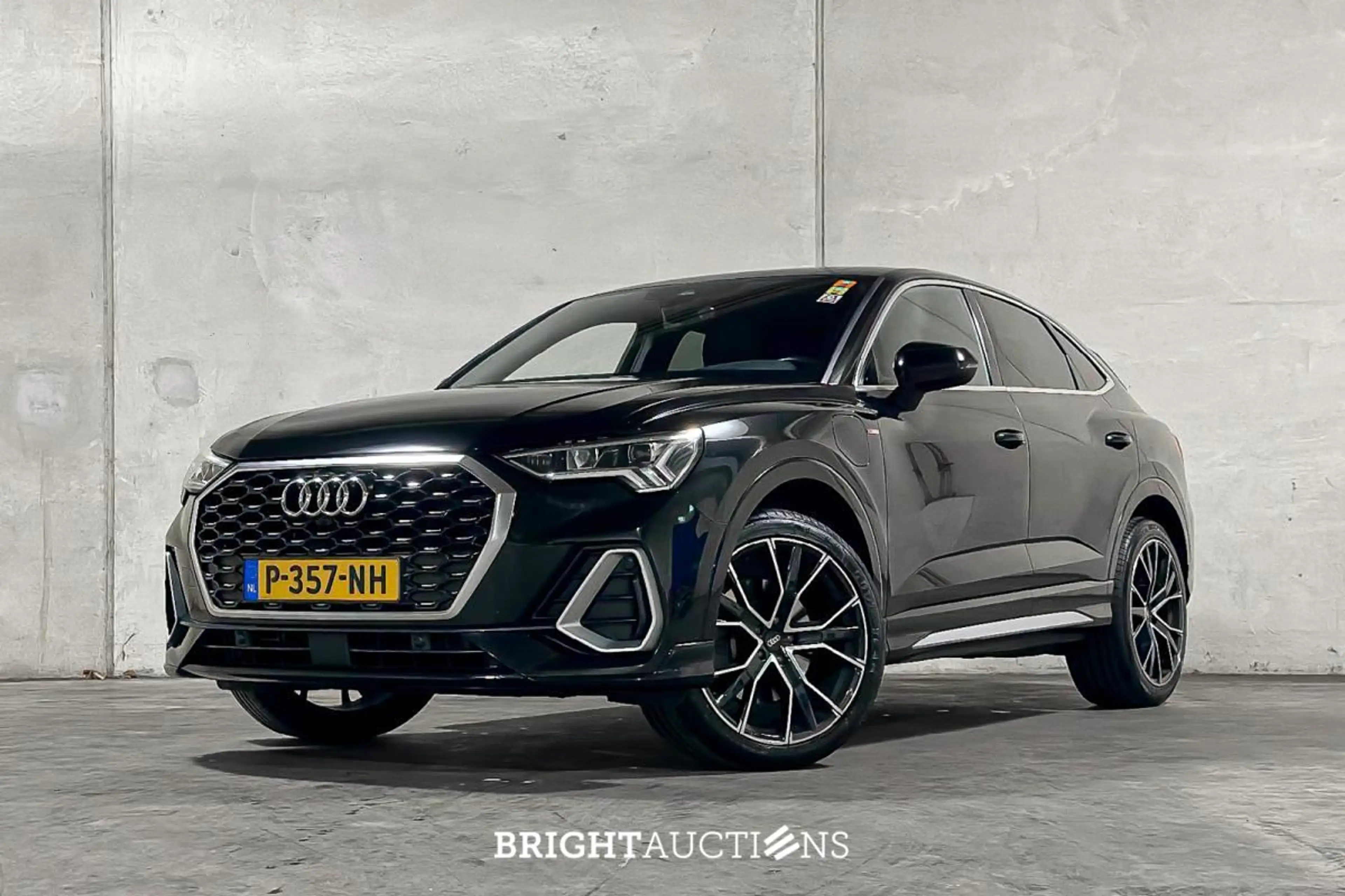Audi Q3 Sportback 45 TFSI e S Edition — photo 4
