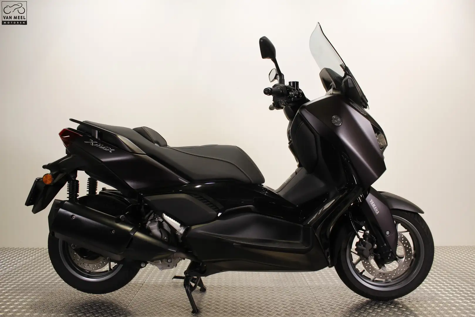 Yamaha X-Max 300 Abs Tech Max Zwart - 1