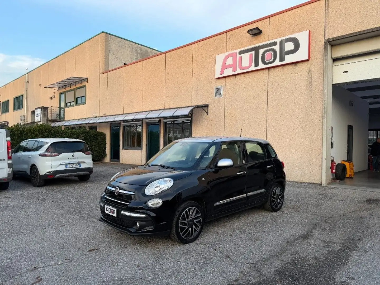 Fiat 500L 1.4 T-Jet 120 CV GPL Mirror Schwarz - 1