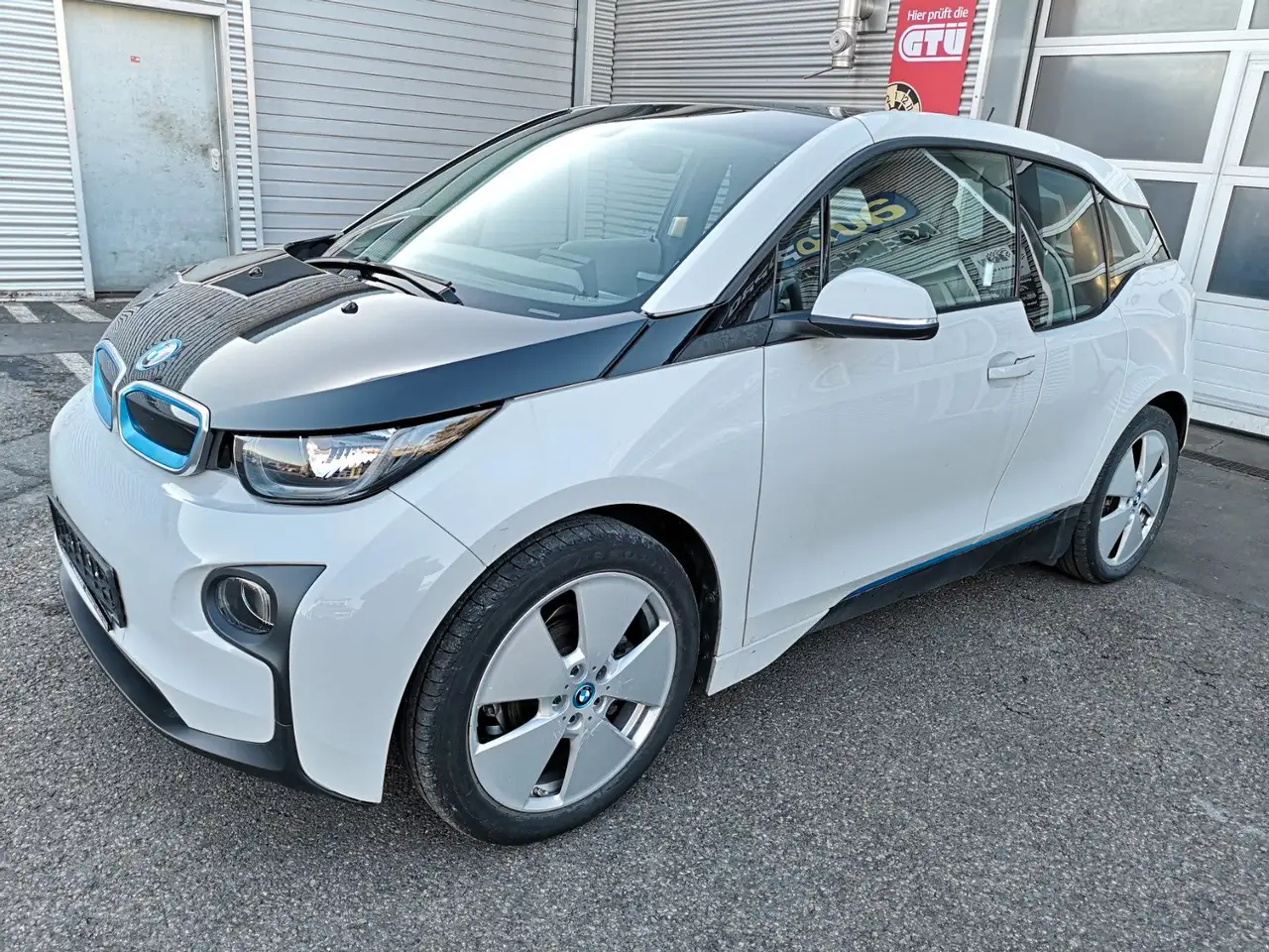 BMW i3
