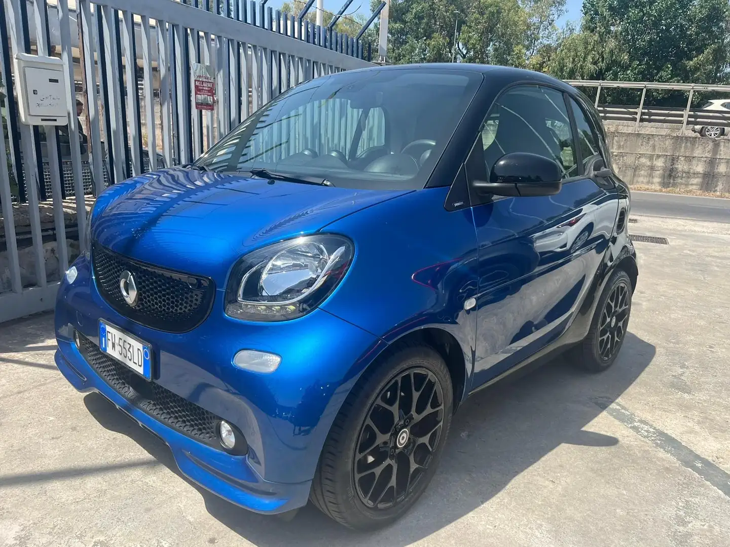smart forTwo 0.9 t Passion 90cv my18 Blue - 1