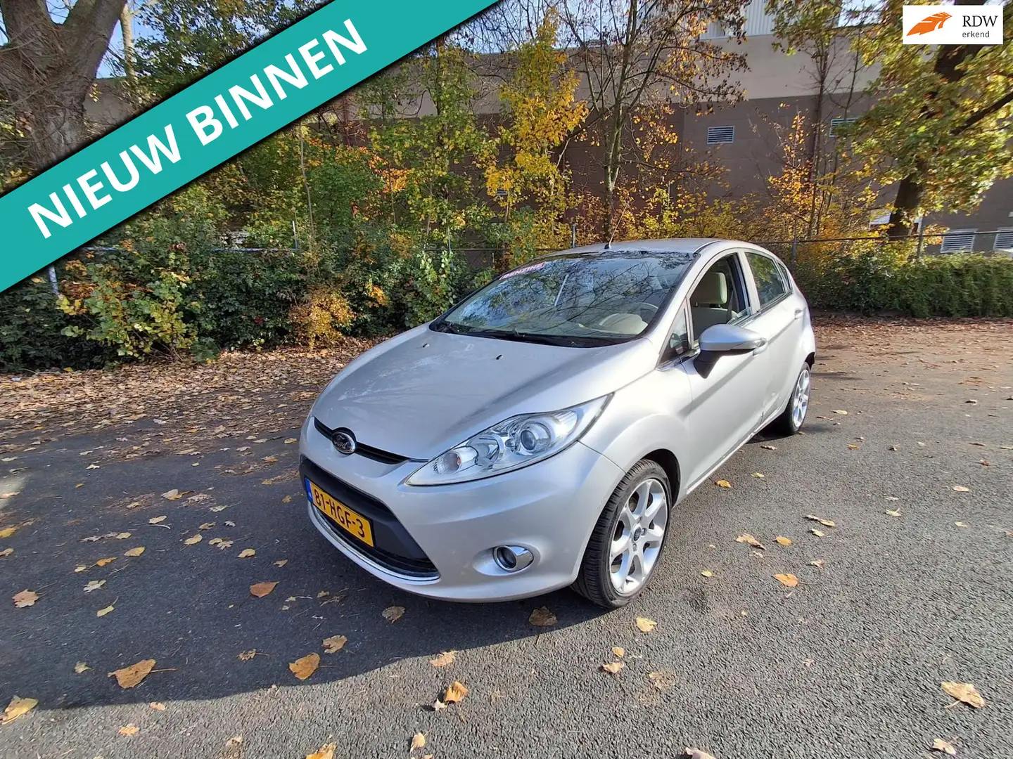 Ford Fiesta 1.25 Ghia LEUKE AUTO RIJDT EN SCHAKELT GOED Grijs - 1