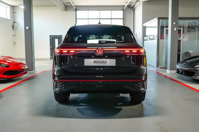 Volkswagen Tiguan view 9