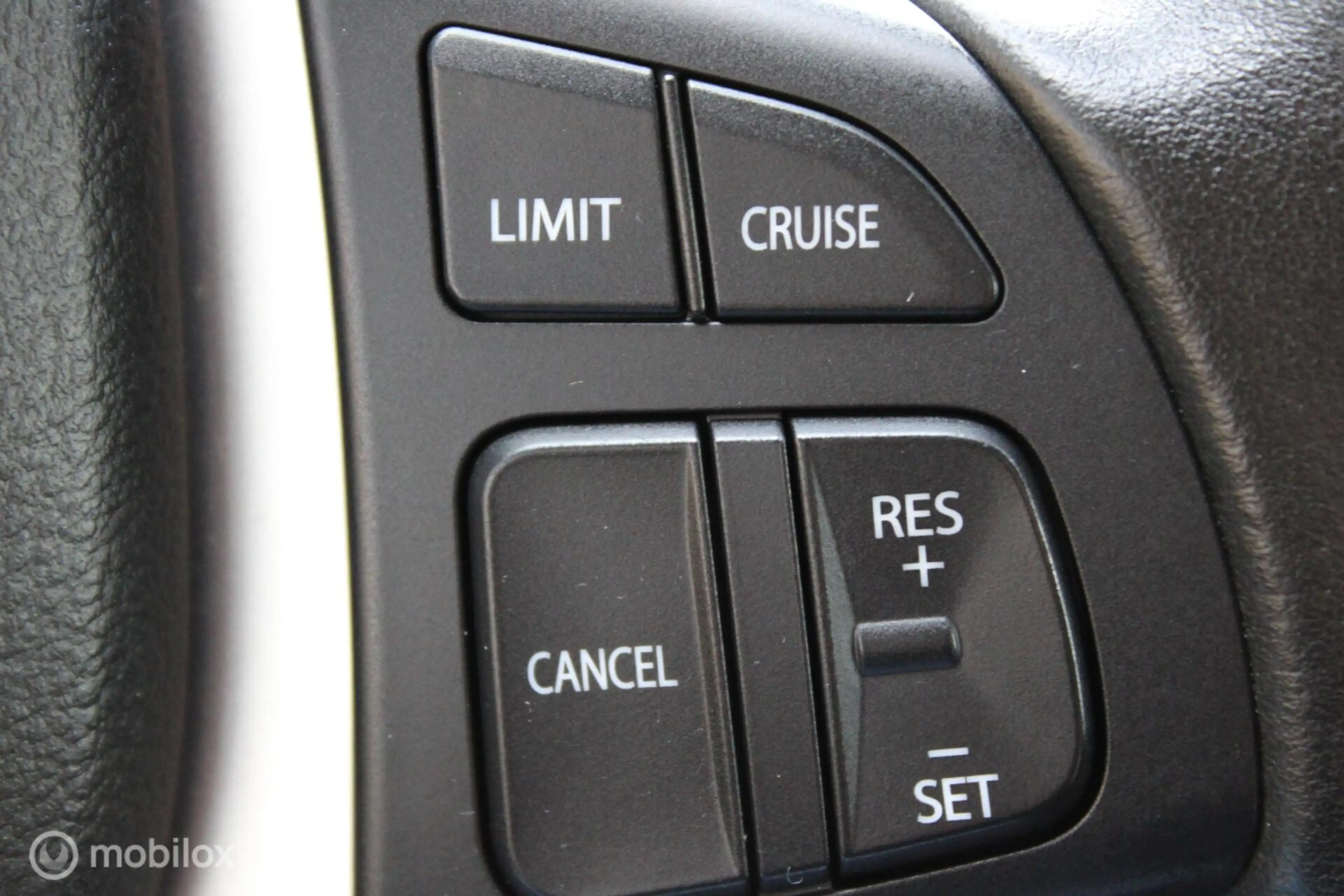 Suzuki Vitara 1.0 Boosterjet Select Automaat, Donker glas, Navig — photo 23
