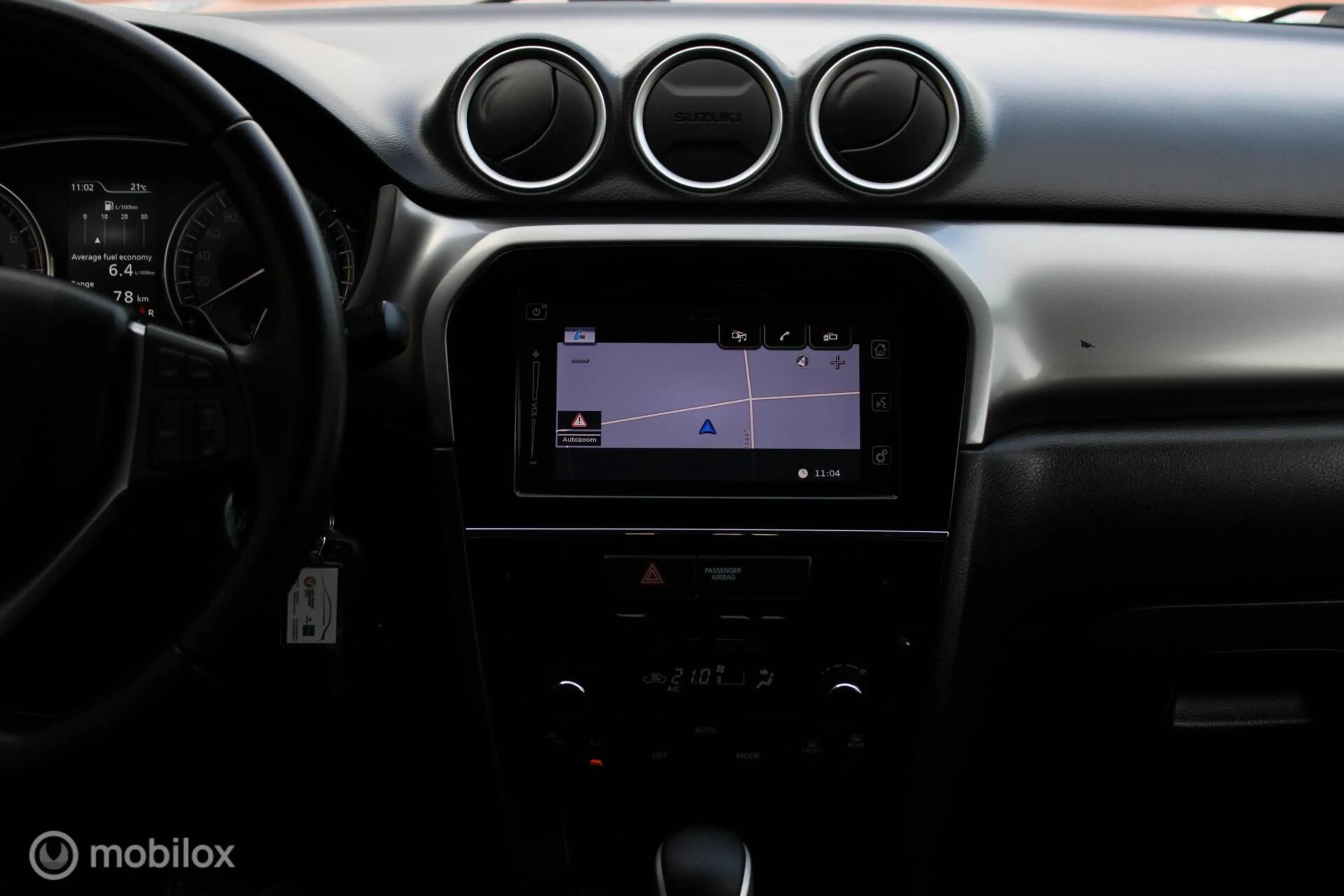 Suzuki Vitara 1.0 Boosterjet Select Automaat, Donker glas, Navig — photo 31