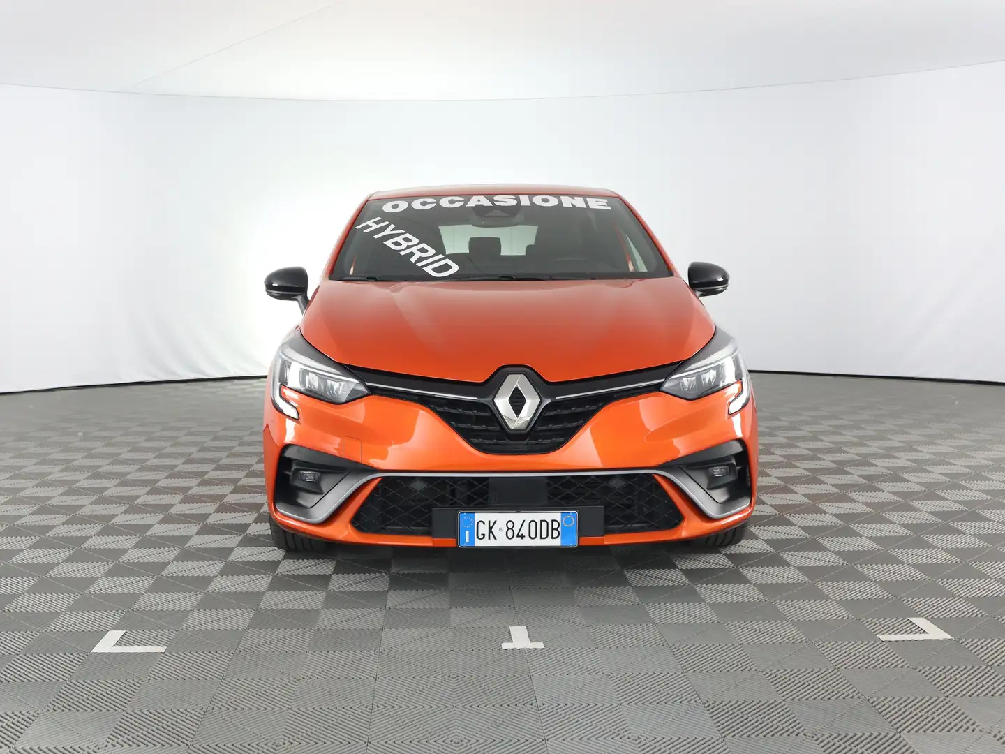 Renault Clio 1.6 E-Tech hybrid (145cv) HEV R.S. Line Arancione - 2