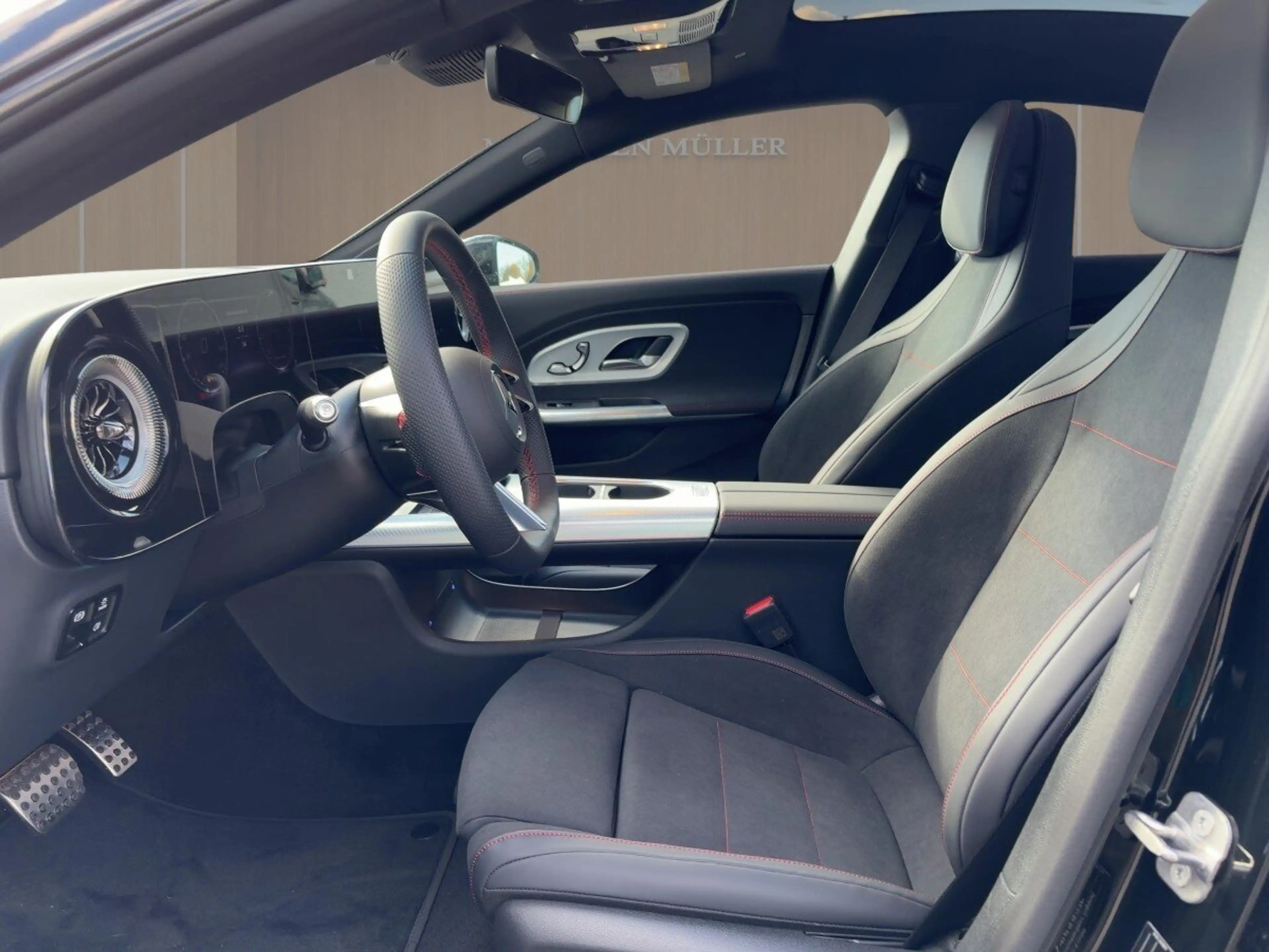Mercedes-Benz CLA 200 CLA 200 AMG/Pano/Distr/KeyG/Multibeam/360/Memory — photo 6