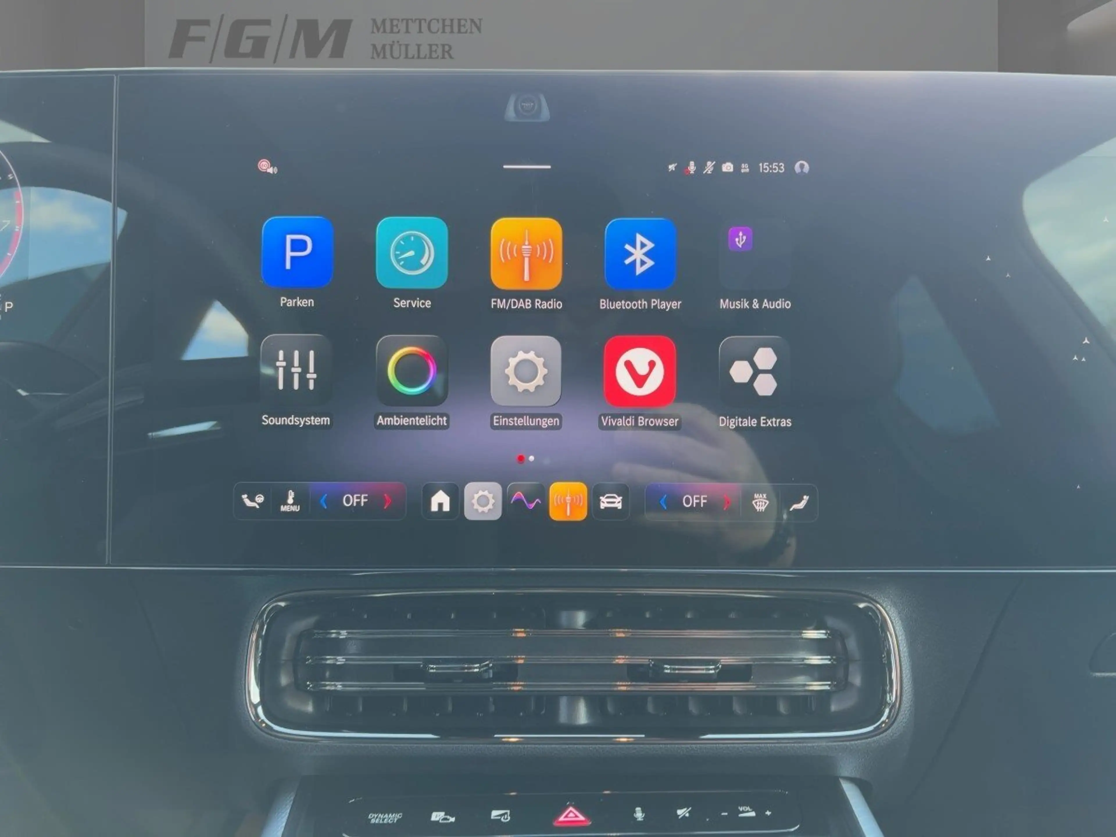Mercedes-Benz CLA 200 CLA 200 AMG/Pano/Distr/KeyG/Multibeam/360/Memory — photo 10