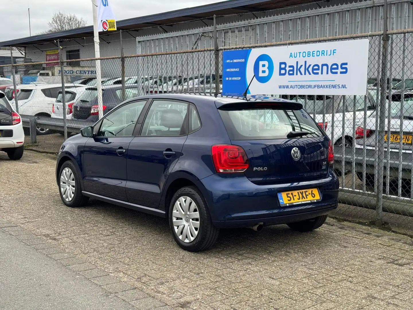 Volkswagen Polo 1.4-16V Comfortline | Airco | Cruise | NAP Blauw - 2