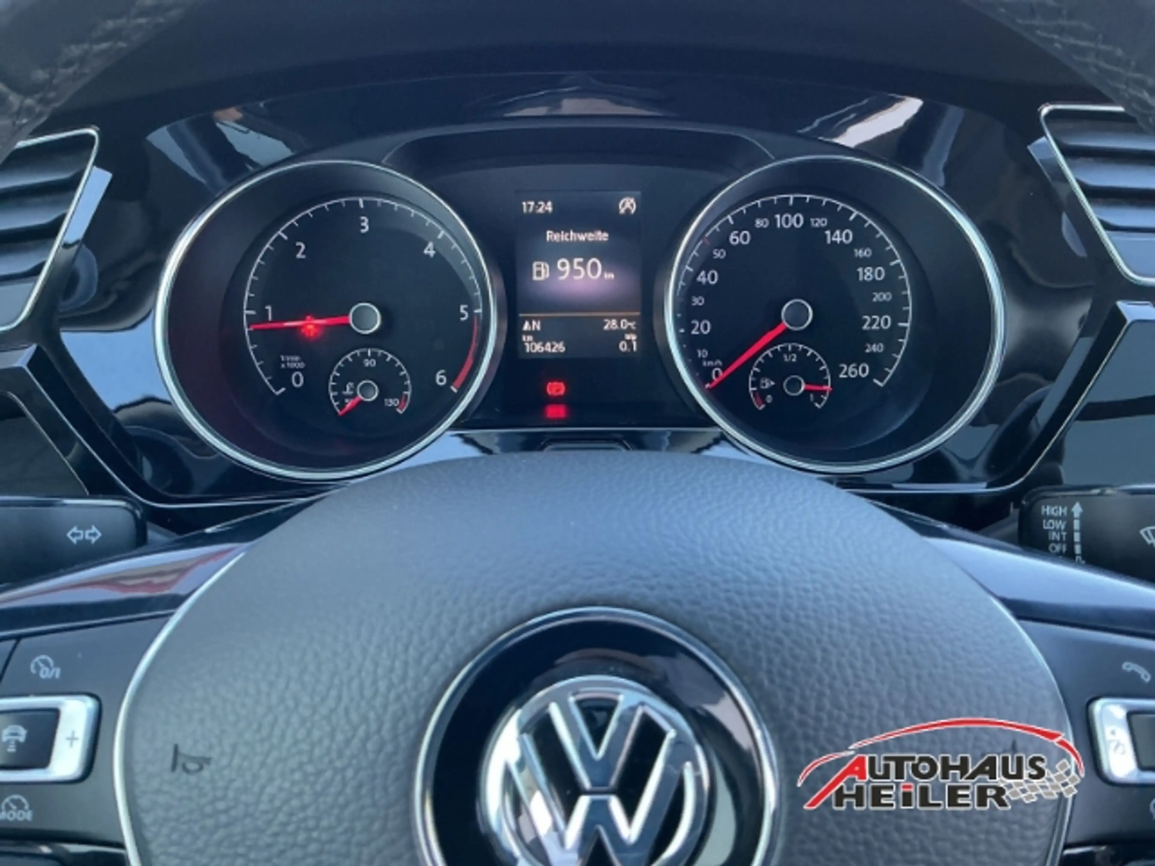 Volkswagen Touran Highline BMT Start-Stop El. Panodach Navi LED Dyn. — photo 12