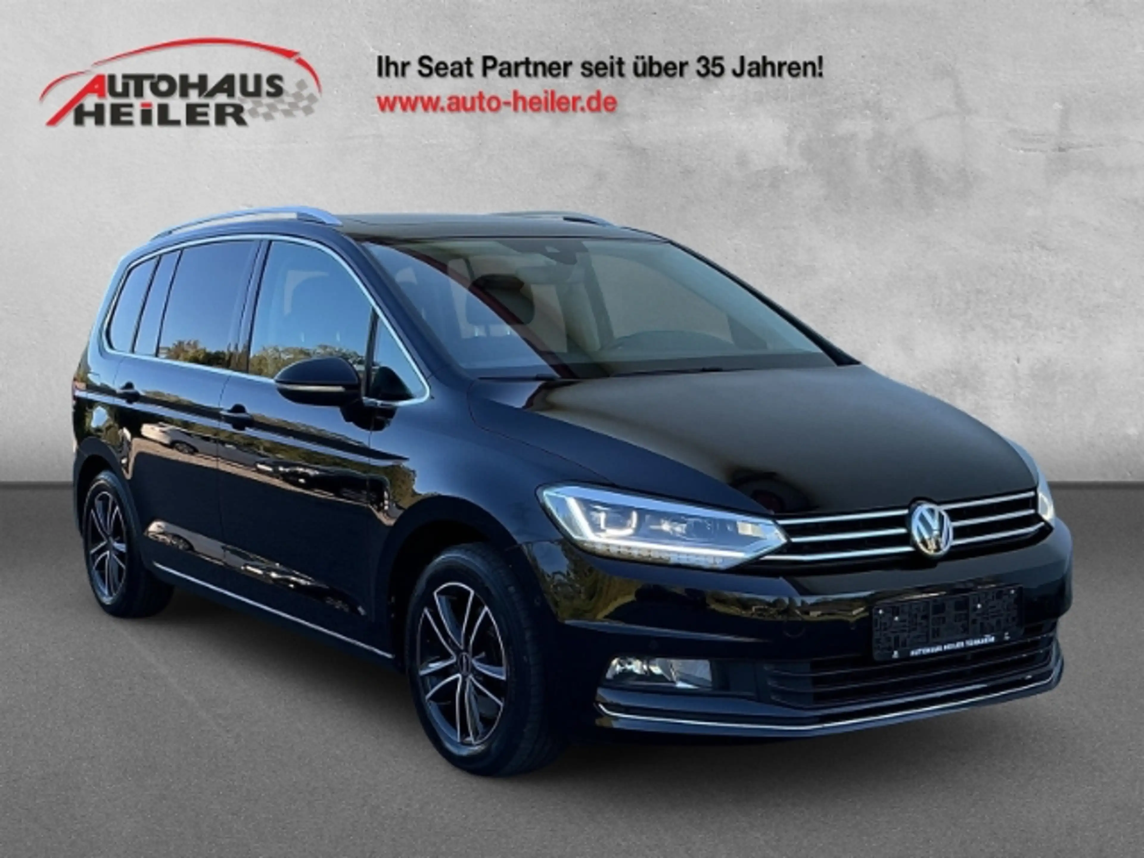 Volkswagen Touran Highline BMT Start-Stop El. Panodach Navi LED Dyn.