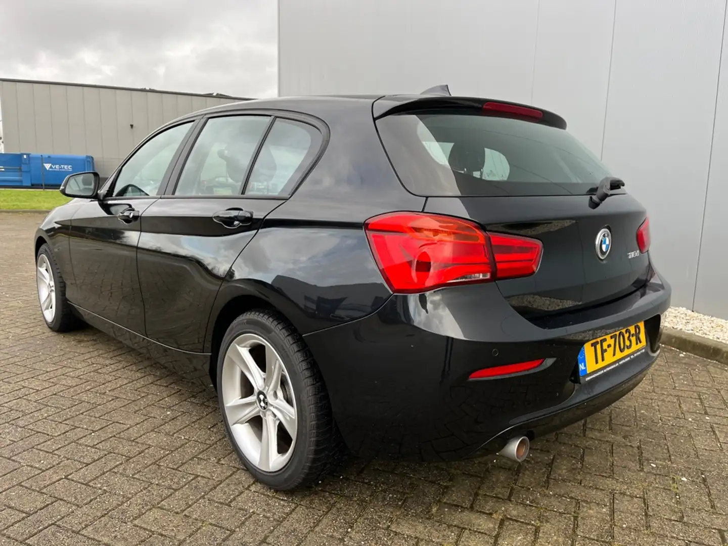 BMW 118 1-serie 118d Sportline 5-drs/ LENTE AANBIEDING !! Zwart - 2