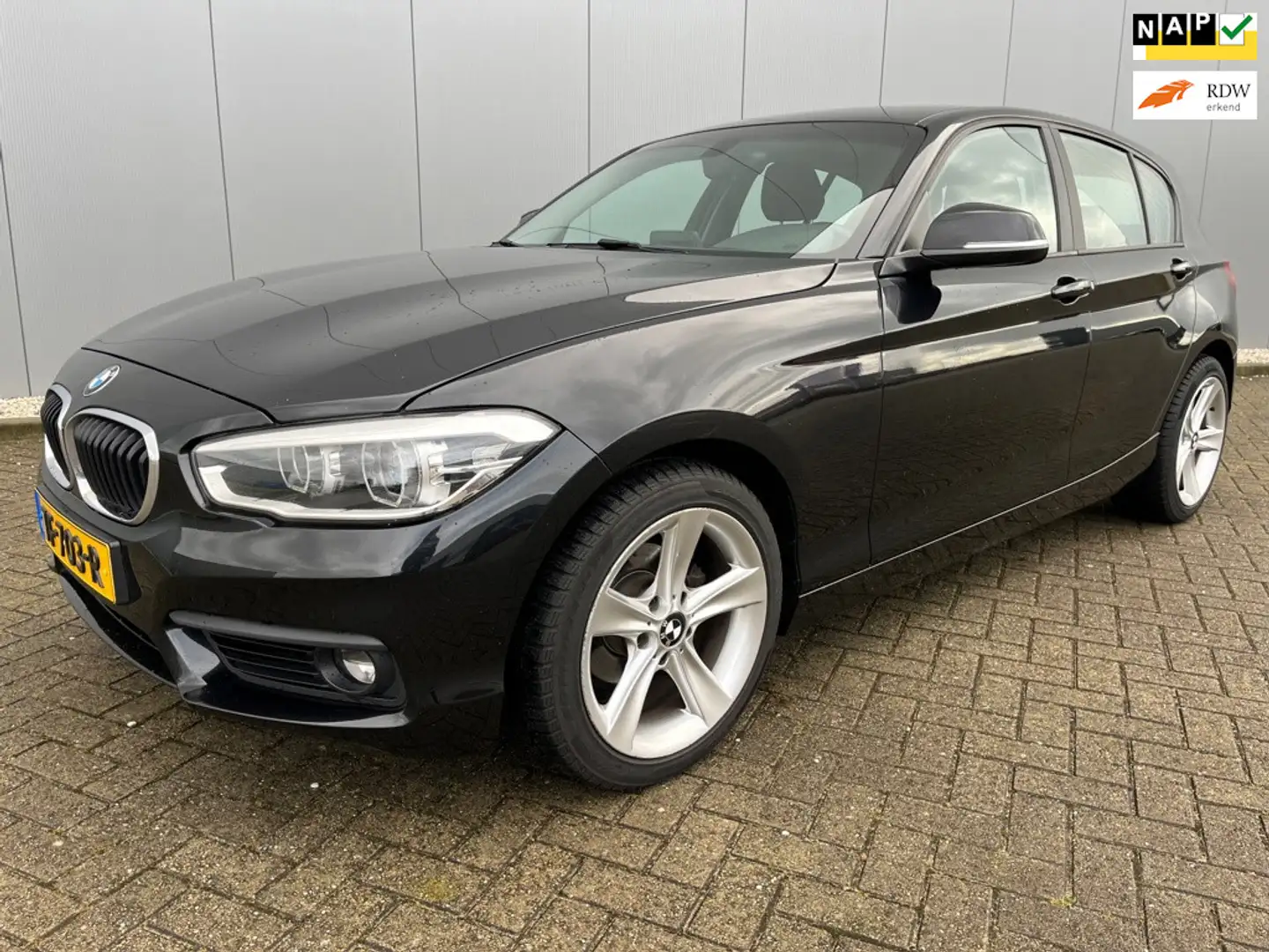 BMW 118 1-serie 118d Sportline 5-drs/ LENTE AANBIEDING !! Zwart - 1