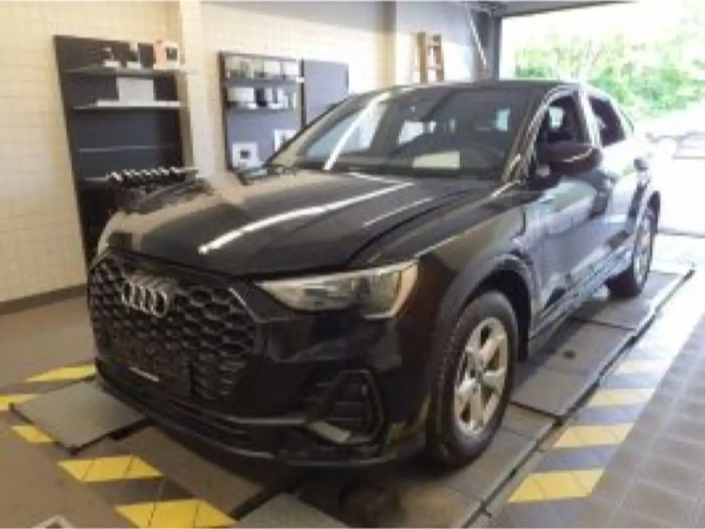 Audi Q3 45*Navi*Alu*PDC*Virtual Cock Zwart - 2