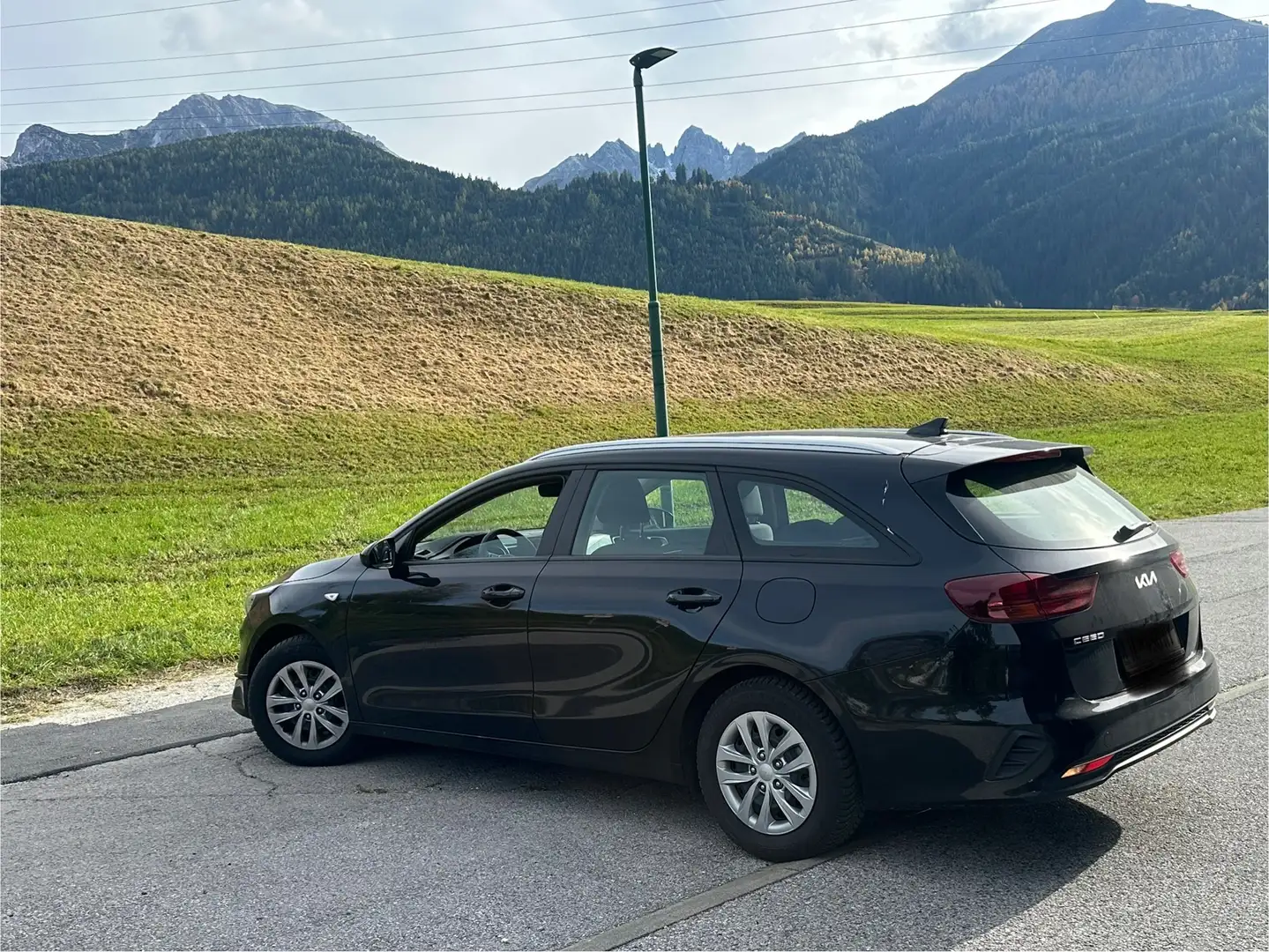 Kia Ceed SW / cee'd SW cee'd SW 1,0 TGDI ISG Team Austria Schwarz - 2