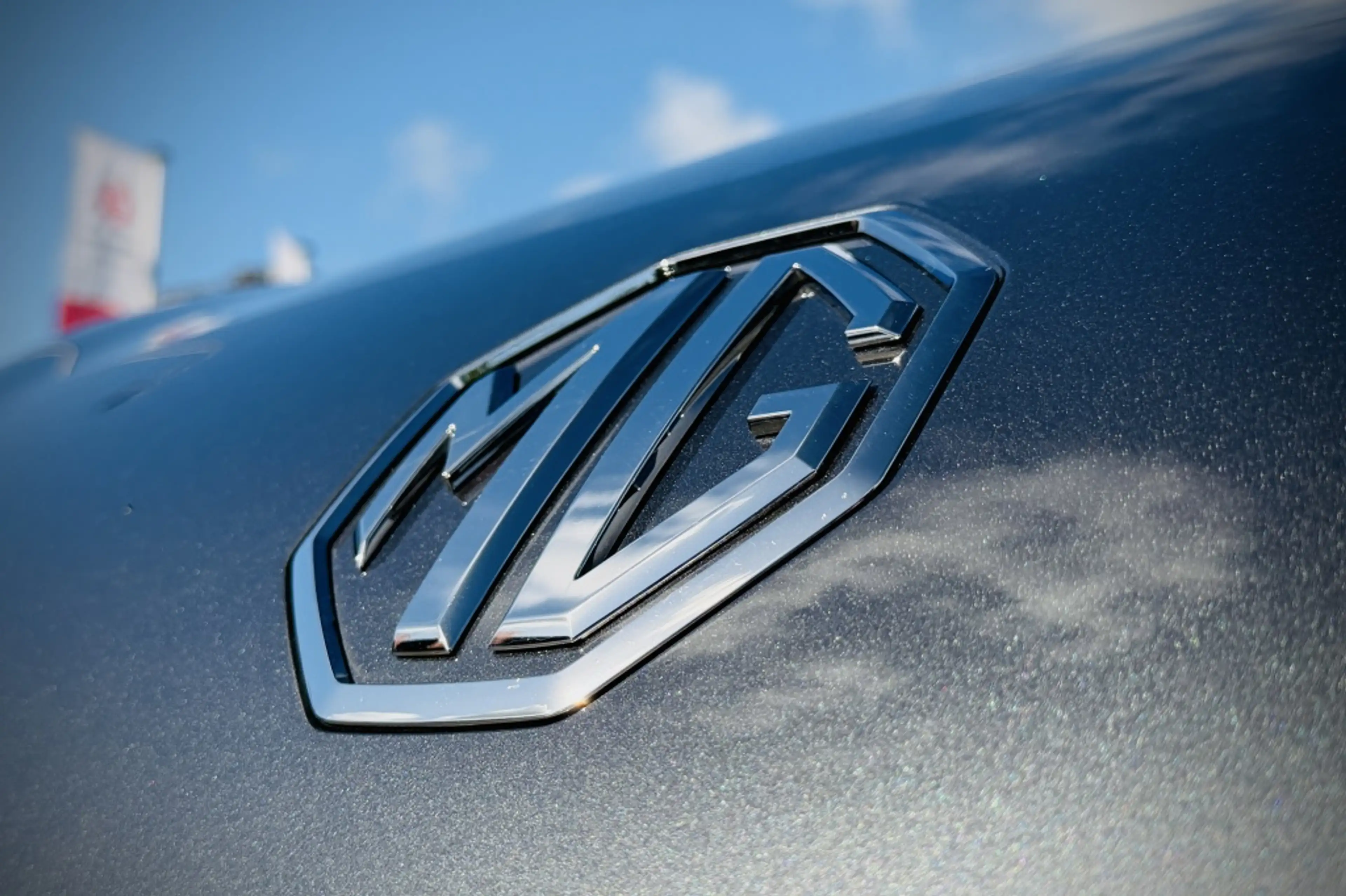 MG MG4 Electric Trophy Extended Range 77 kWh | 360 | V2L — photo 4
