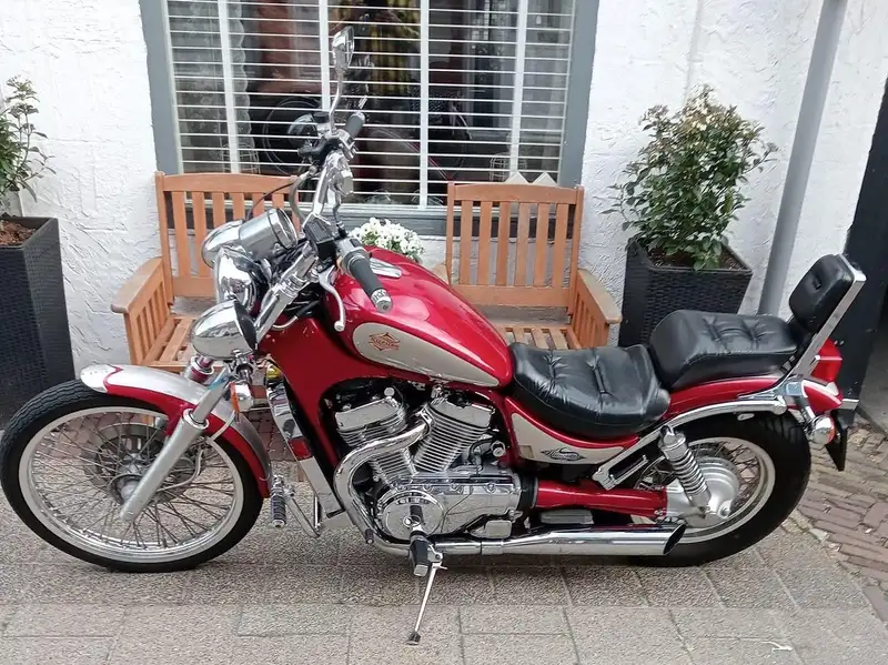 Suzuki Intruder M - foto 3