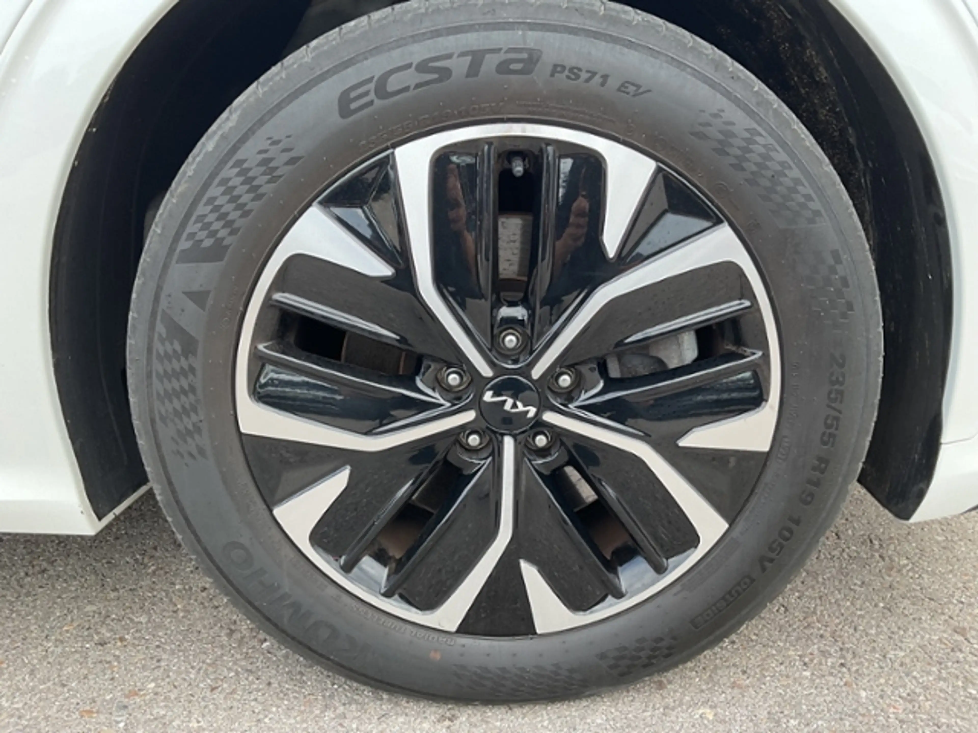 Kia EV6 GT-Line 4WD 77,4 ACC BLIS 360° Meridian — photo 11