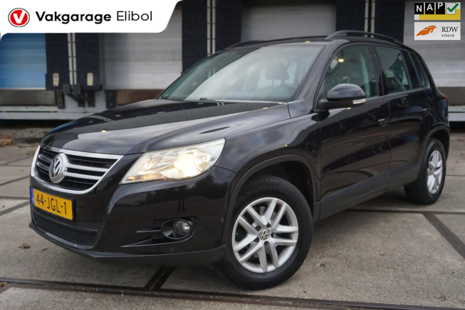 Volkswagen Tiguan 1.4 TSI Comfort&Design 4Motion Noir - 1