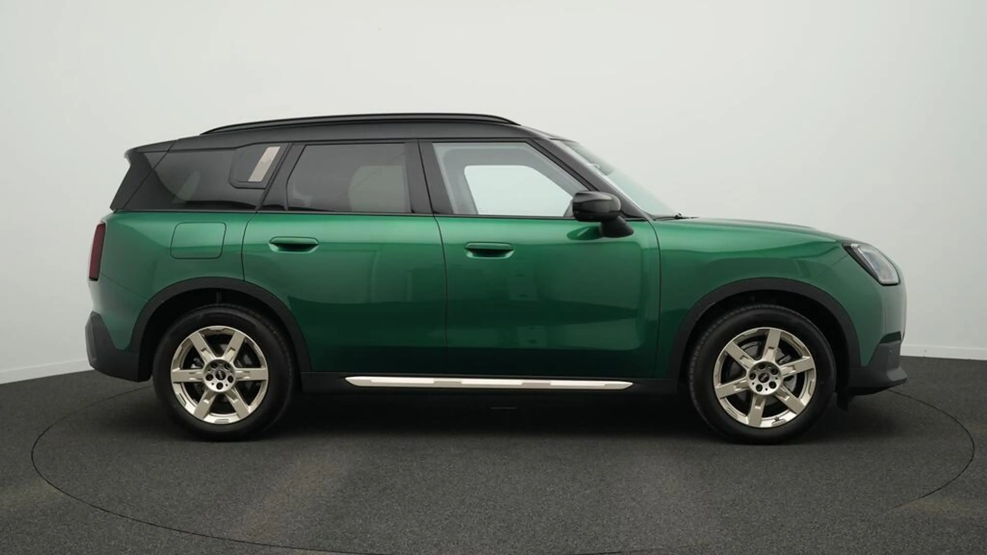 MINI Countryman D Favoured Trim — photo 2