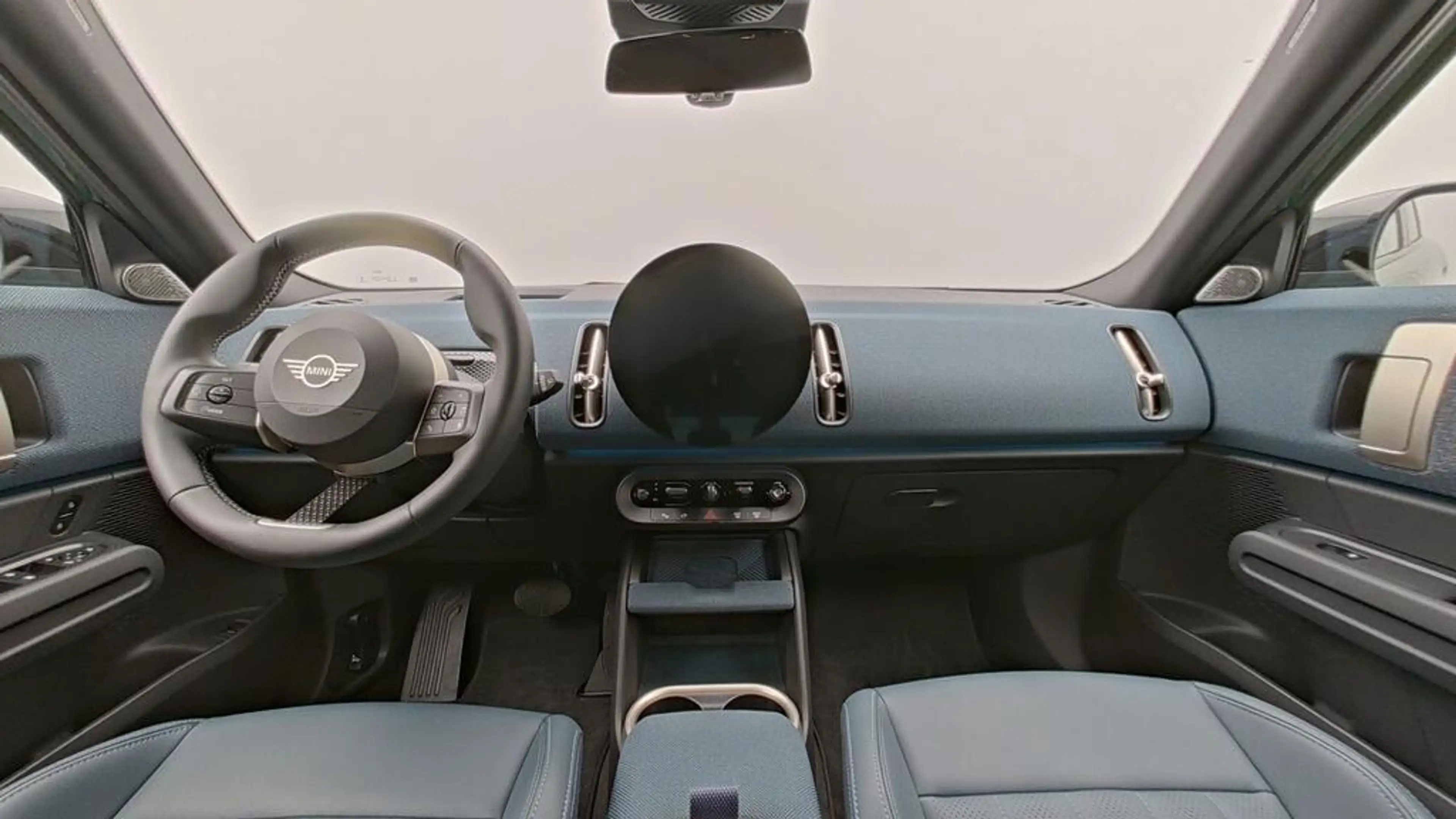 MINI Countryman D Favoured Trim — photo 13