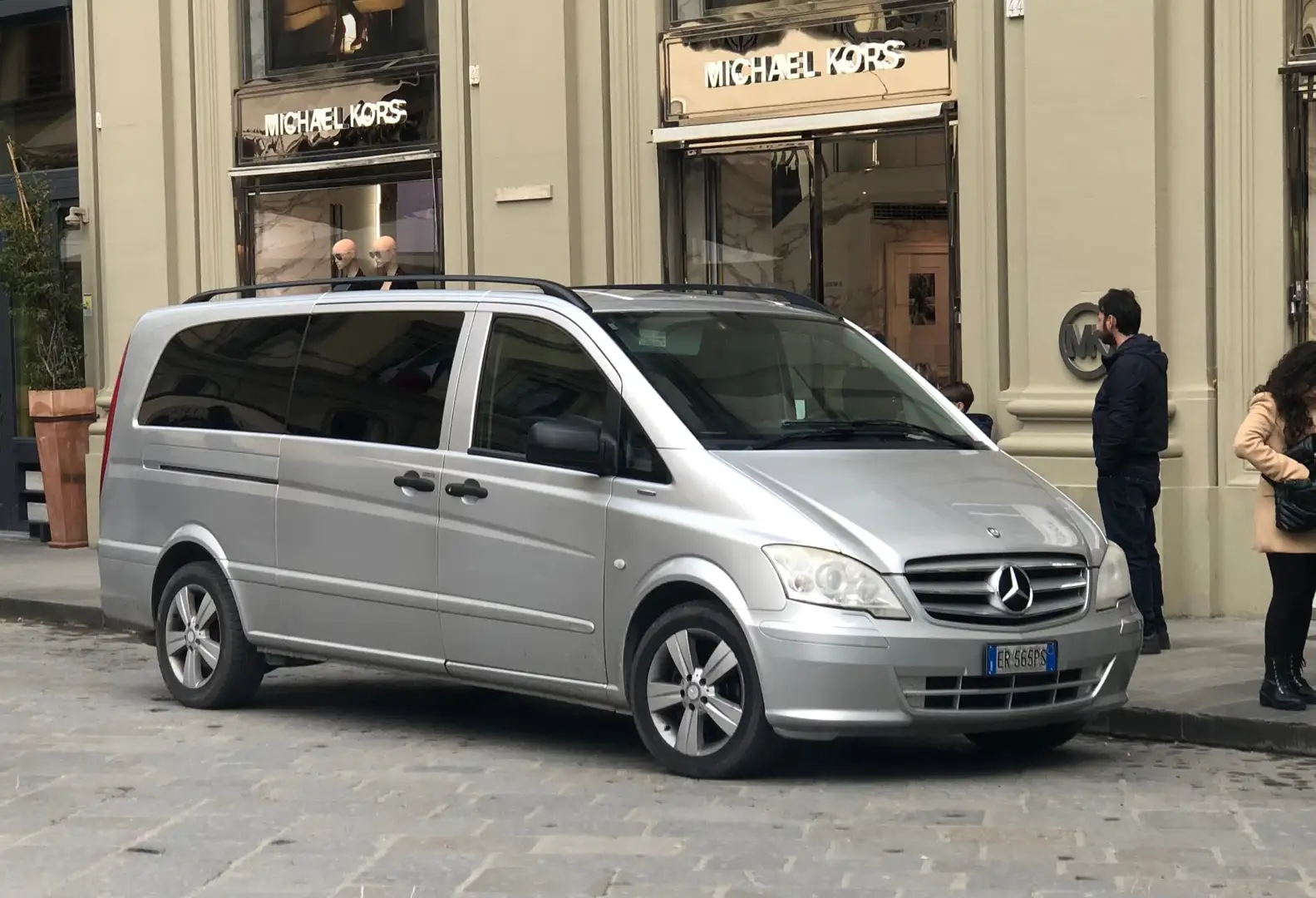 Mercedes-Benz Vito Extralong Argento - 1