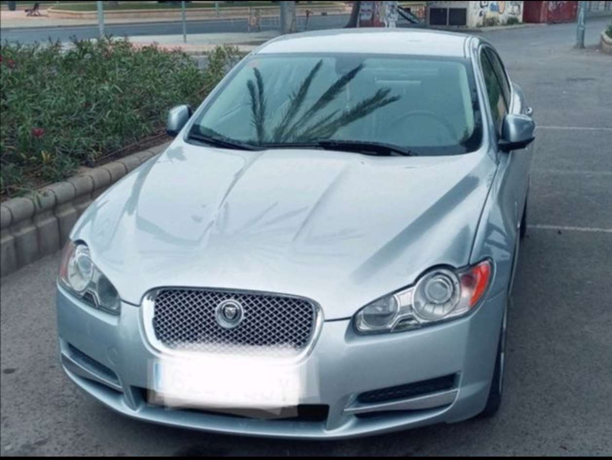 Jaguar XF 2.7D V6 Premium Luxury Aut. - foto 1