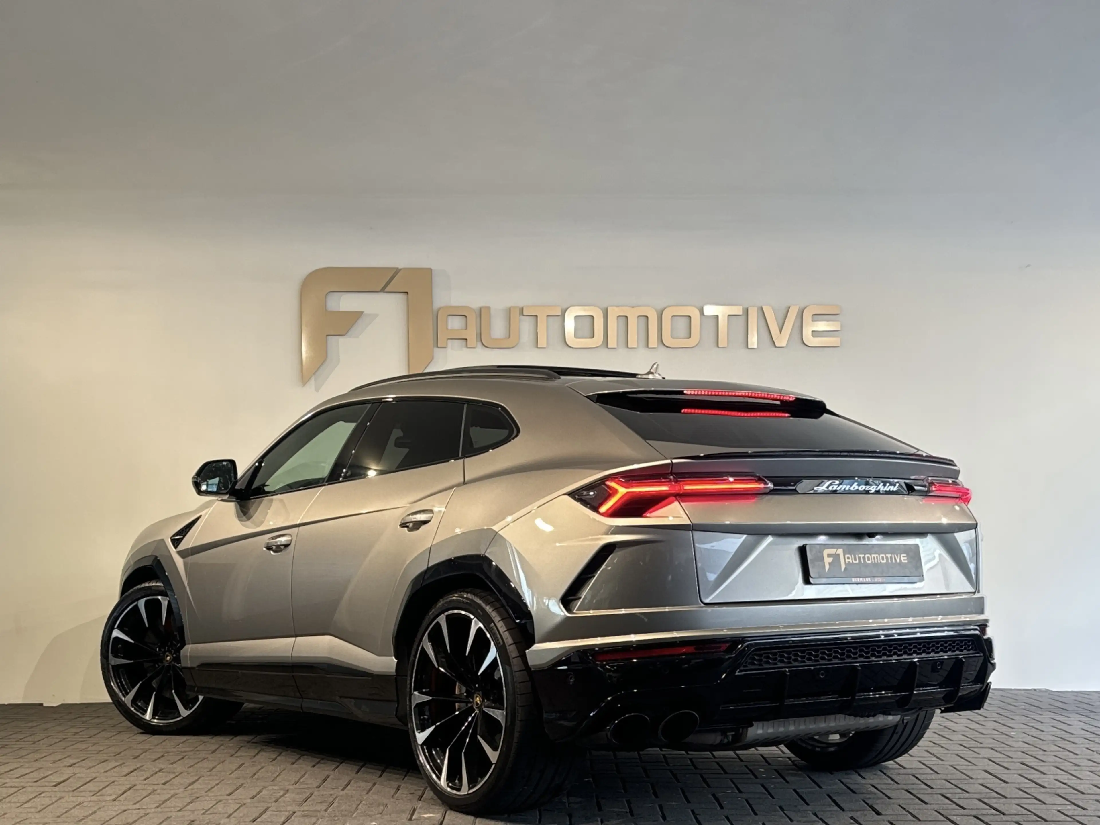 Lamborghini Urus 4.0 V8 Pano|Ceramic|B&O 3D|360 Camera|Massage — photo 5