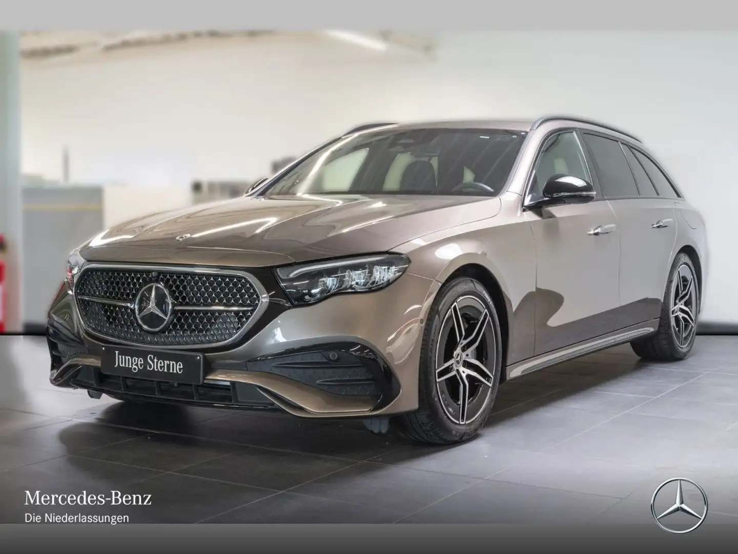 Mercedes-Benz E 300 e T AMG Burmester Distr. LED AHK Night PTS Marrón - 2