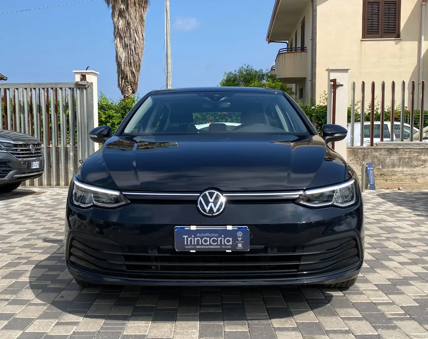 Volkswagen Golf 8 Life 2.0 TDI 116CV DSG Nero - 2