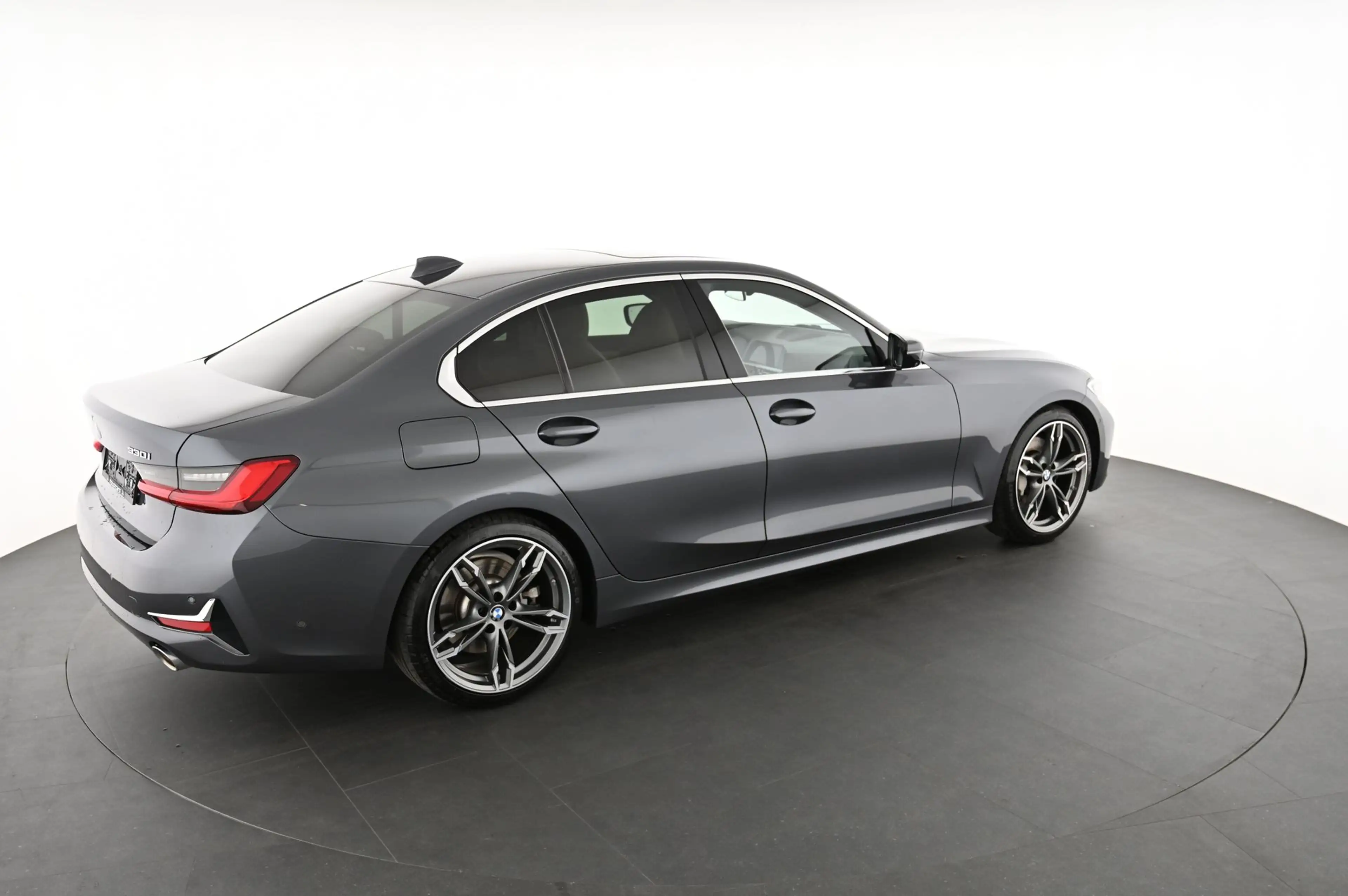 BMW 330 - 330 i M Paket Pickerl NEU — photo 4