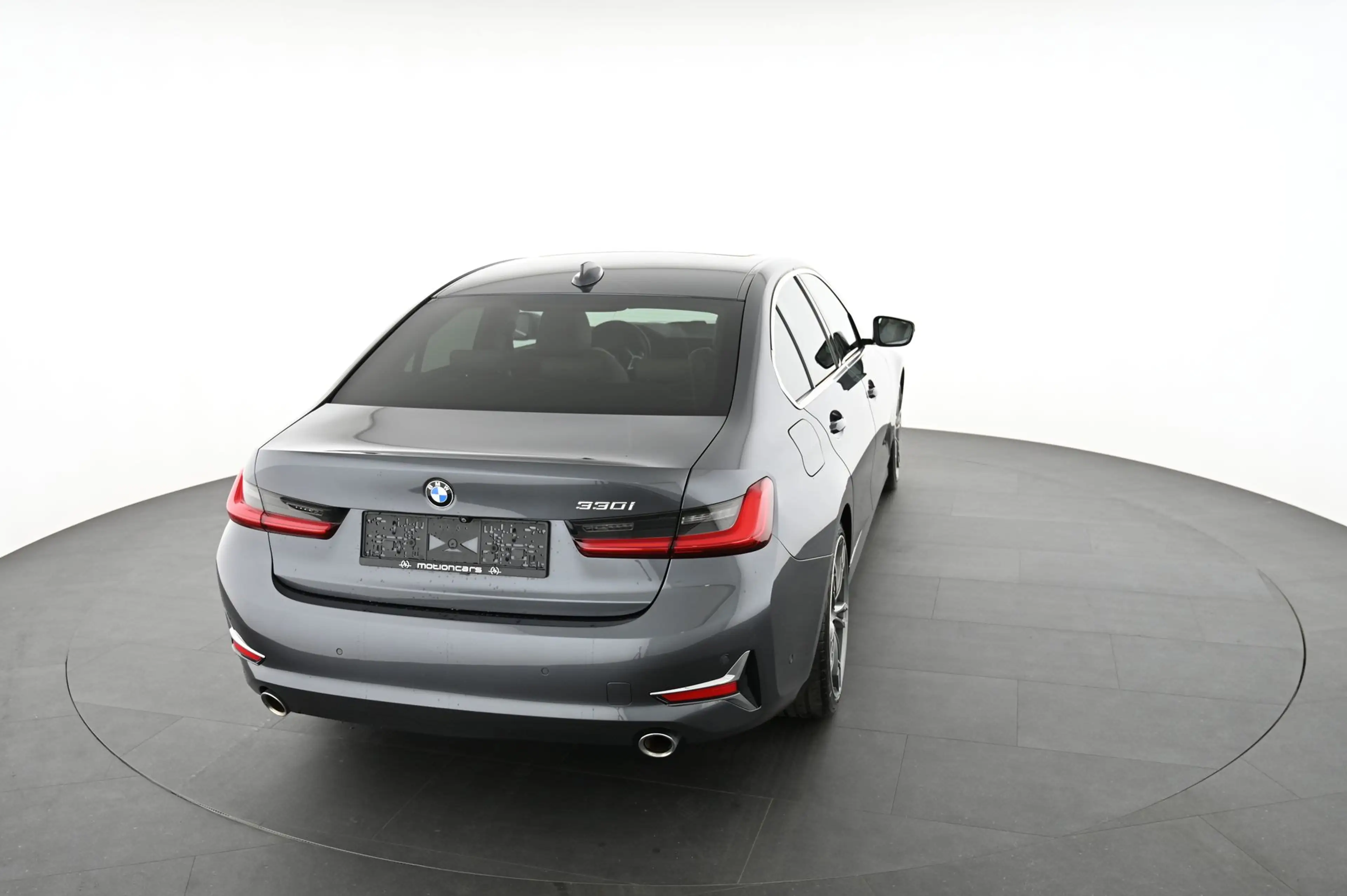 BMW 330 - 330 i M Paket Pickerl NEU — photo 12