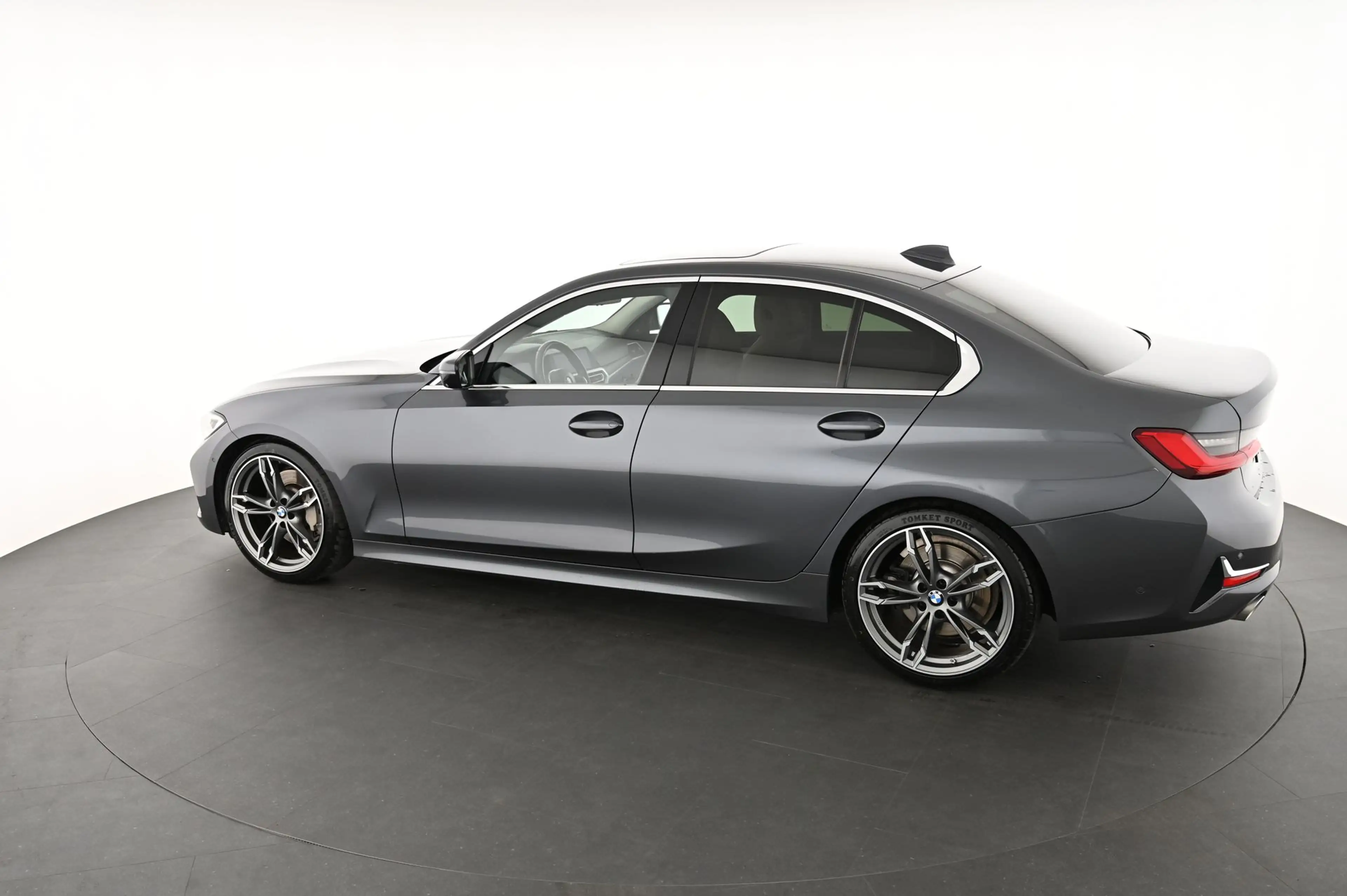 BMW 330 - 330 i M Paket Pickerl NEU — photo 7