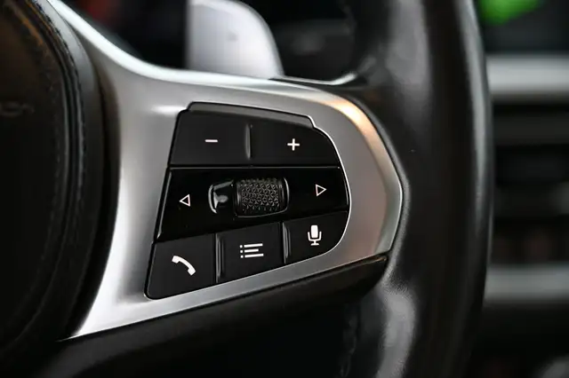 BMW 3 Series view 27