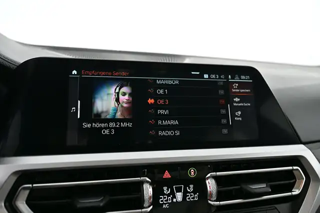 BMW 3 Series view 21