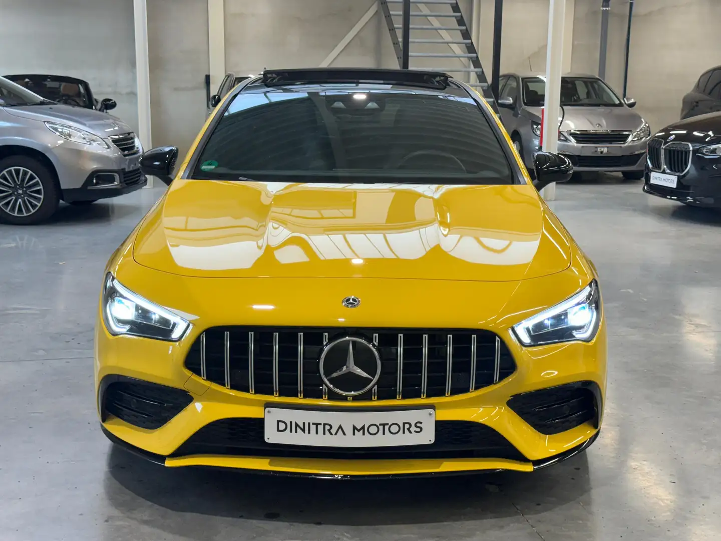 Mercedes-Benz CLA 35 AMG AMG CLA35 AMG 4MATIC - Pano/Burmester/ACC/LED Geel - 2