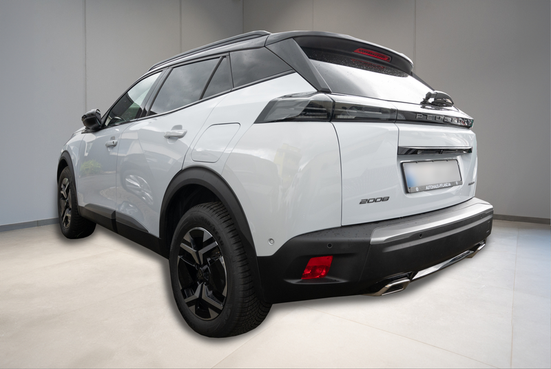 Peugeot 2008 GT HYBRID 145 e-DSC6 — photo 4
