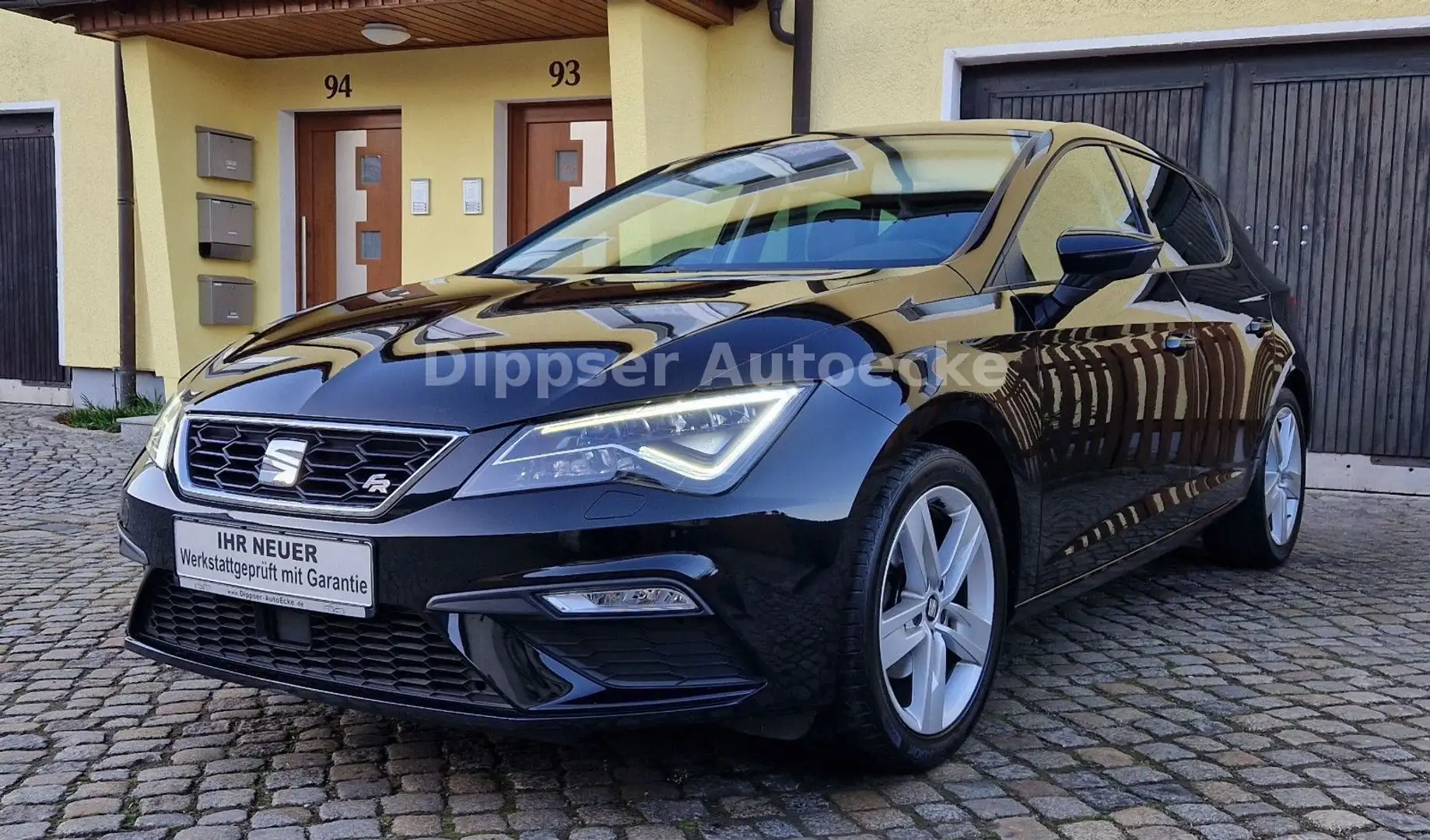 SEAT Leon "FR"_Climatr_Sitzh_LED SW_8 fach ber.. Schwarz - 1